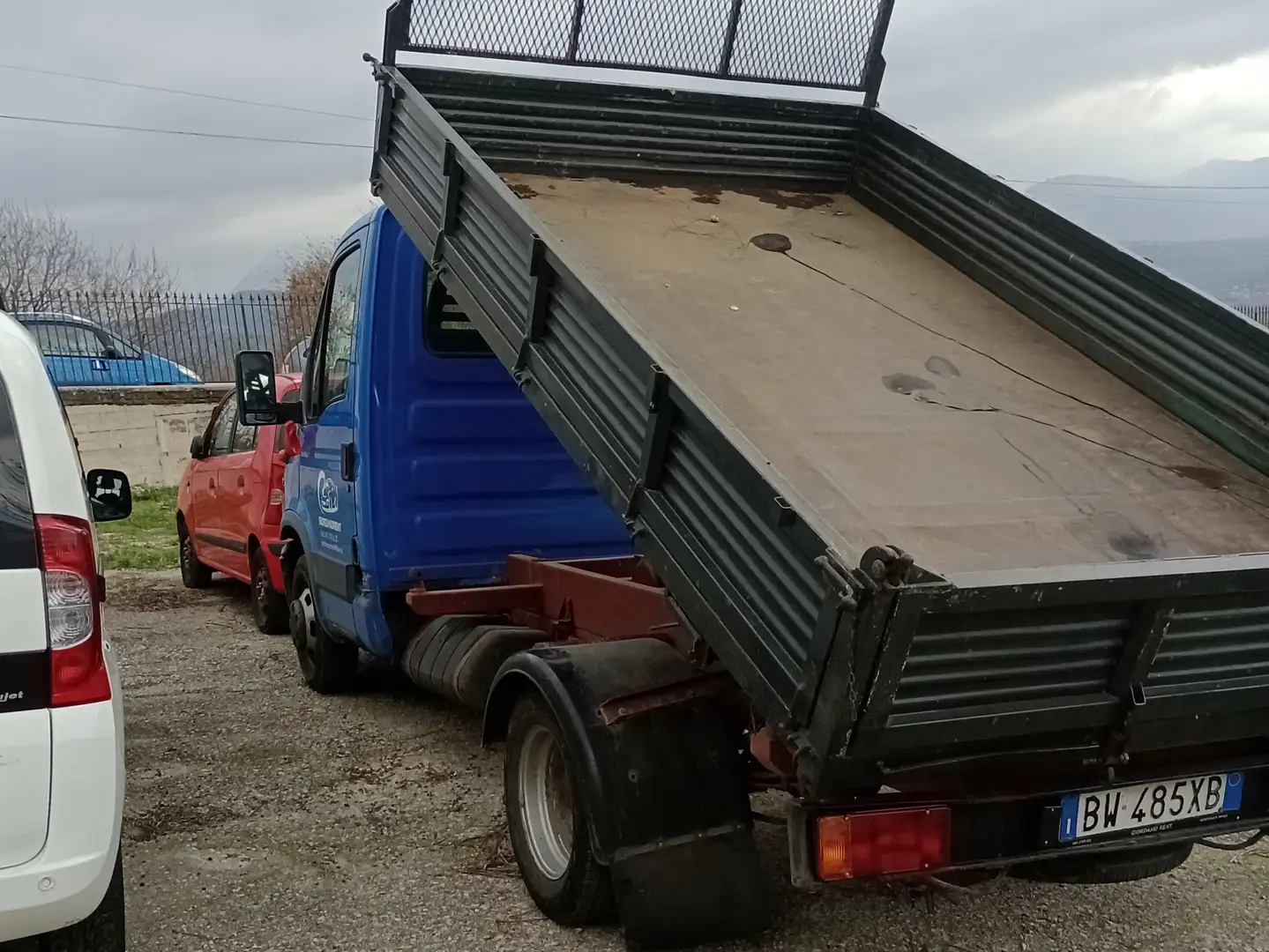 Iveco Daily 35 c -13 gemellato con cassone ribaltabile Blauw - 1