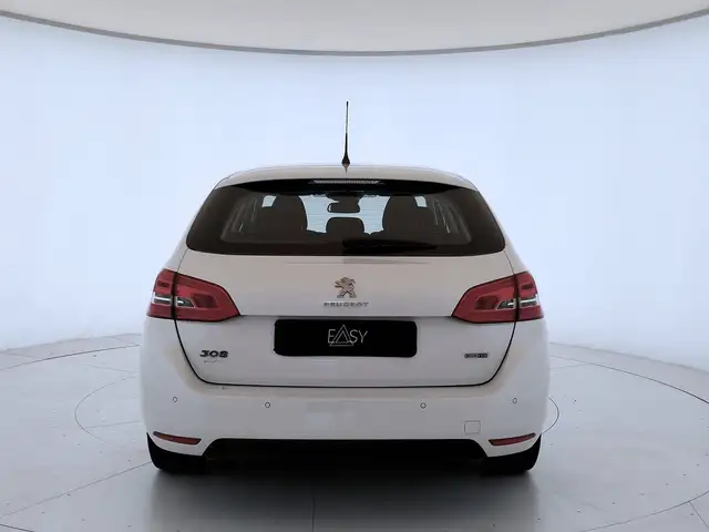 Peugeot 308 view 6