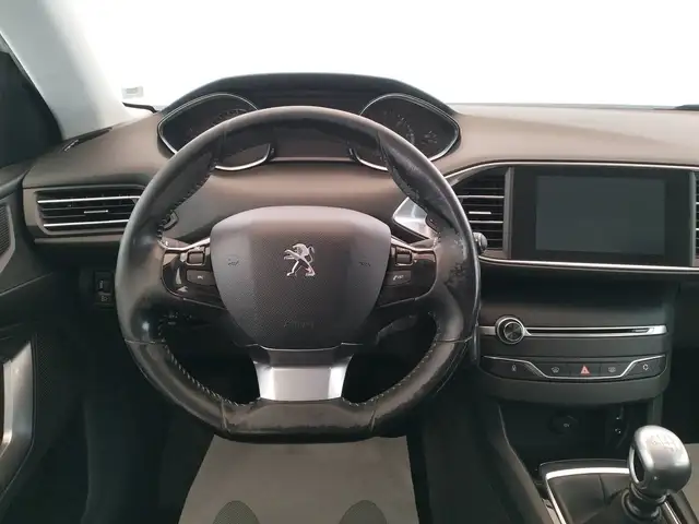 Peugeot 308 view 17