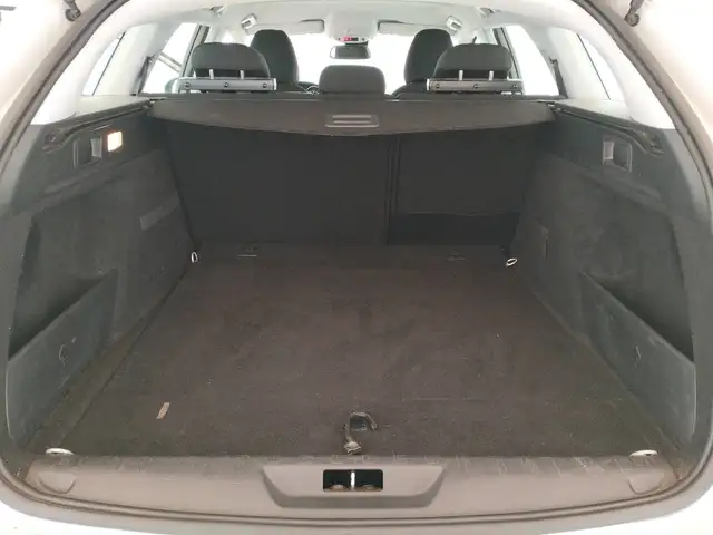 Peugeot 308 view 12
