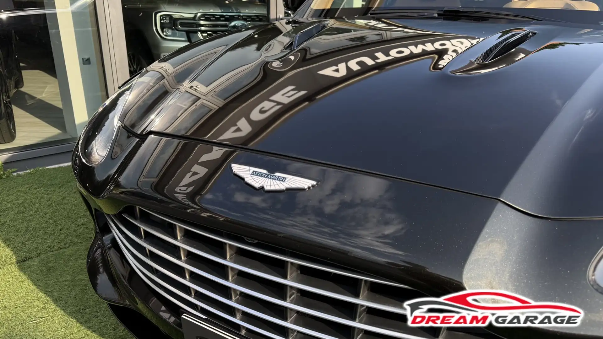 Aston Martin DBX DBX 4.0 auto ITALIANA - 1 PRO - TAGLIANDI AM 1/500 Verde - 2