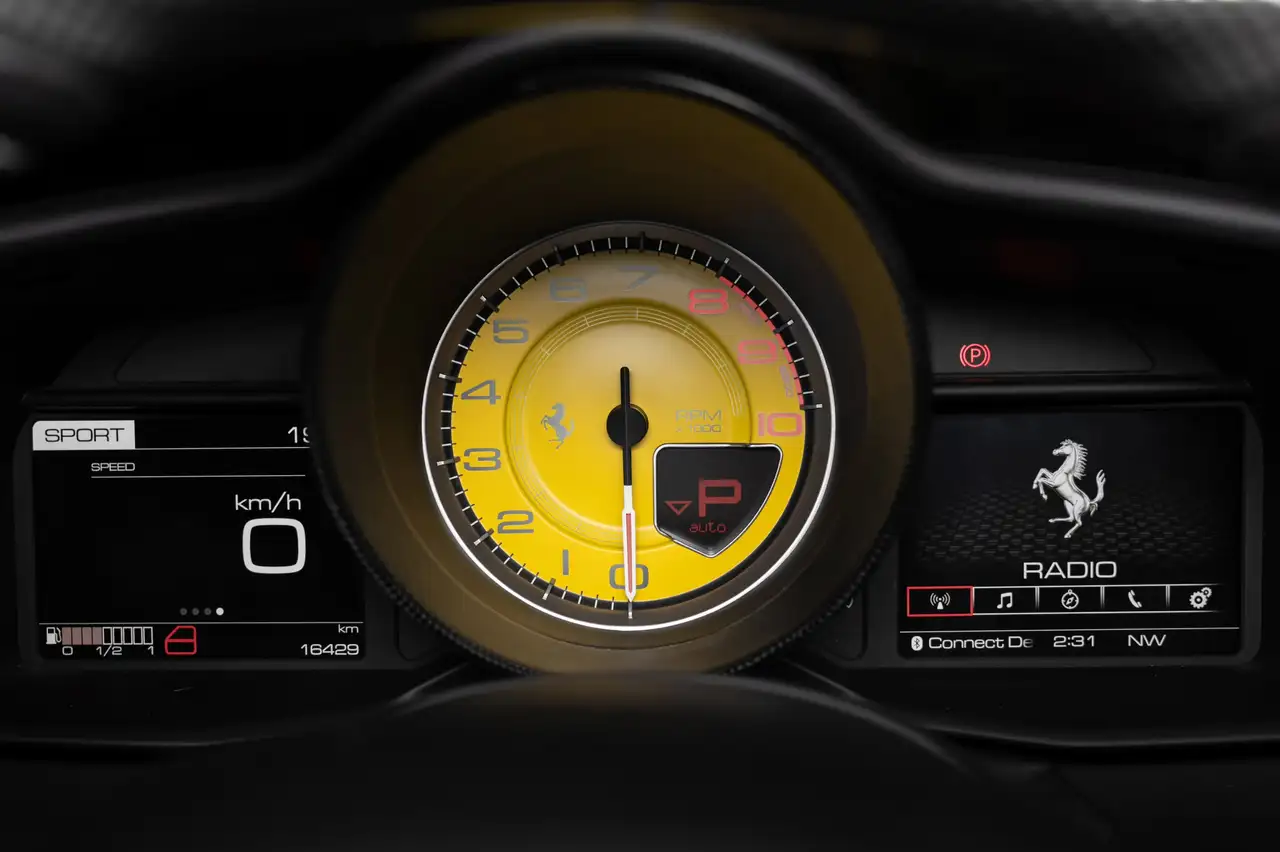 Ferrari 488 снимка Ferrari 488