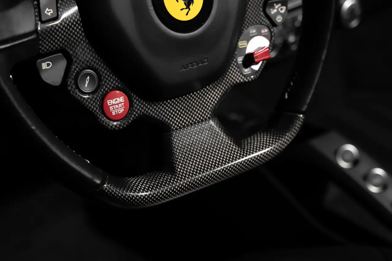 Ferrari 488 снимка Ferrari 488