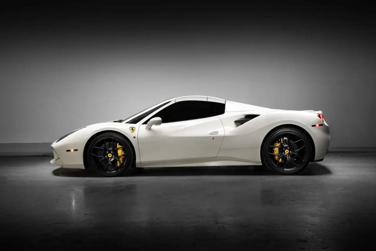 Ferrari 488 снимка Ferrari 488