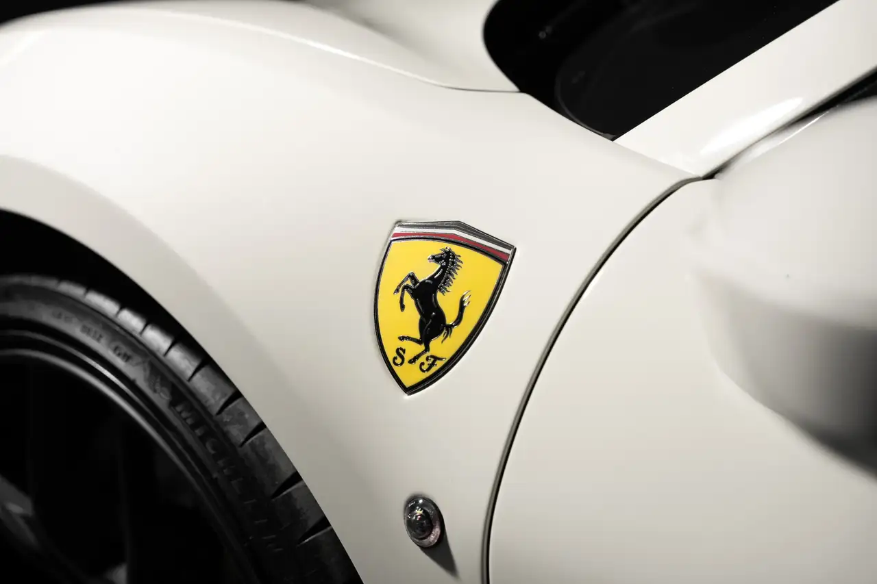Ferrari 488 снимка Ferrari 488
