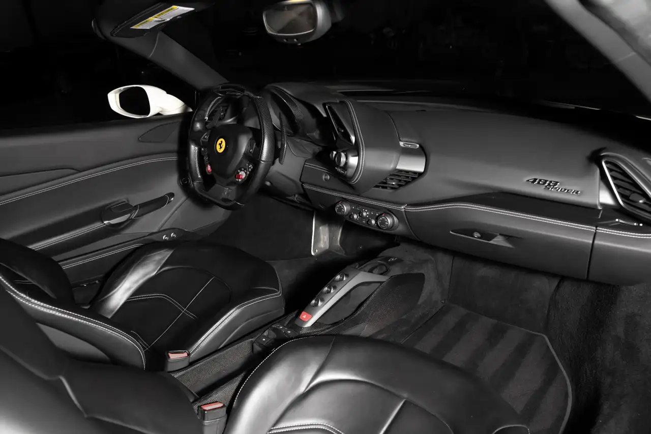 Ferrari 488 снимка Ferrari 488