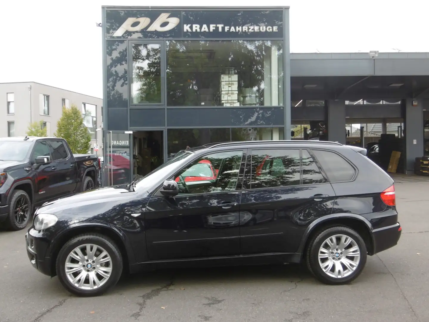 BMW X5 xDrive 3.0 sd M-Sport 4x Sitzhzg. el. Sitze - 1