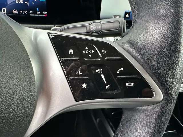 Mercedes-Benz GLB view 15