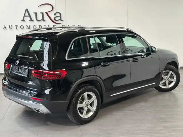 Mercedes-Benz GLB view 5