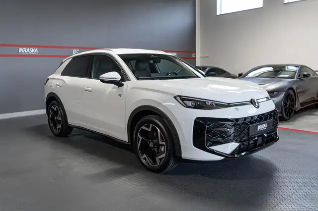 Volkswagen T-Roc view 7