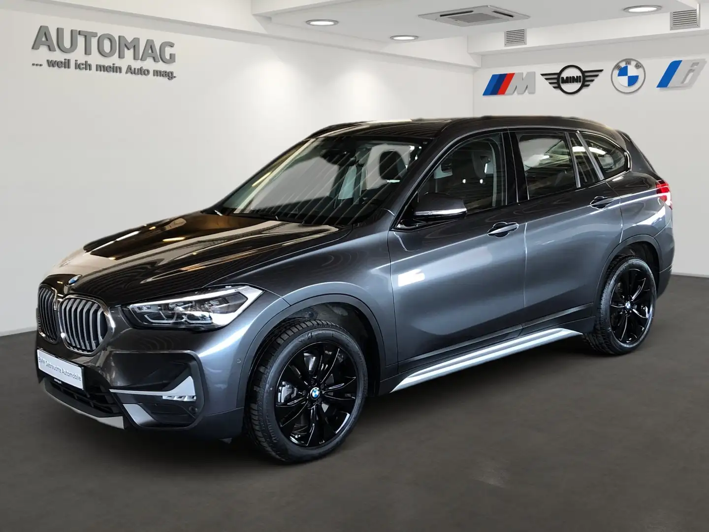 BMW X1 xDrive20d x-Line*AHK*Drive Assist Plus*Panoramadac Grau - 1