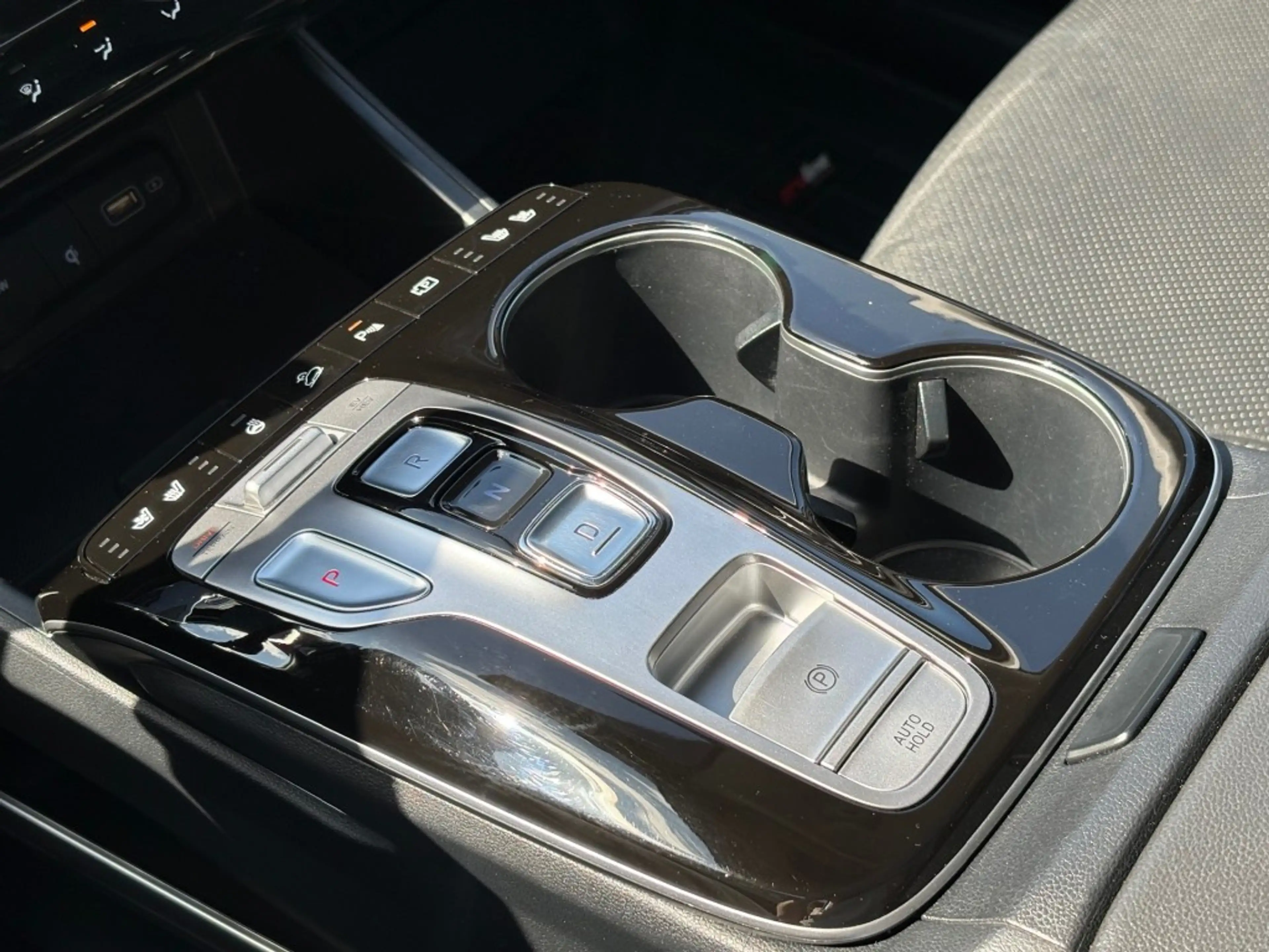 Hyundai TUCSON 1.6 T-GDI AUT. PHEV 4WD 265PK PANO-DAK LEER NAVI C — photo 14