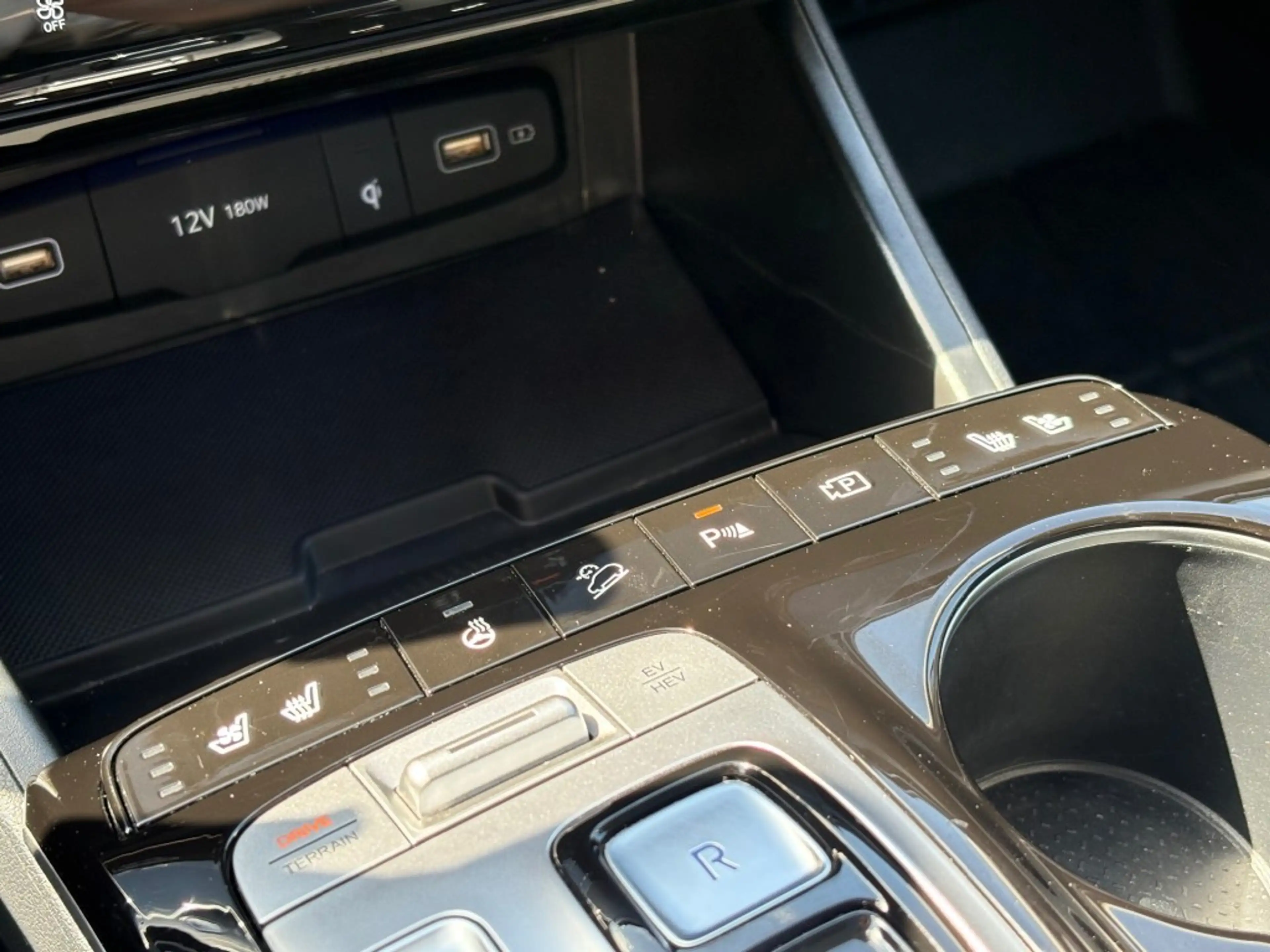 Hyundai TUCSON 1.6 T-GDI AUT. PHEV 4WD 265PK PANO-DAK LEER NAVI C — photo 13