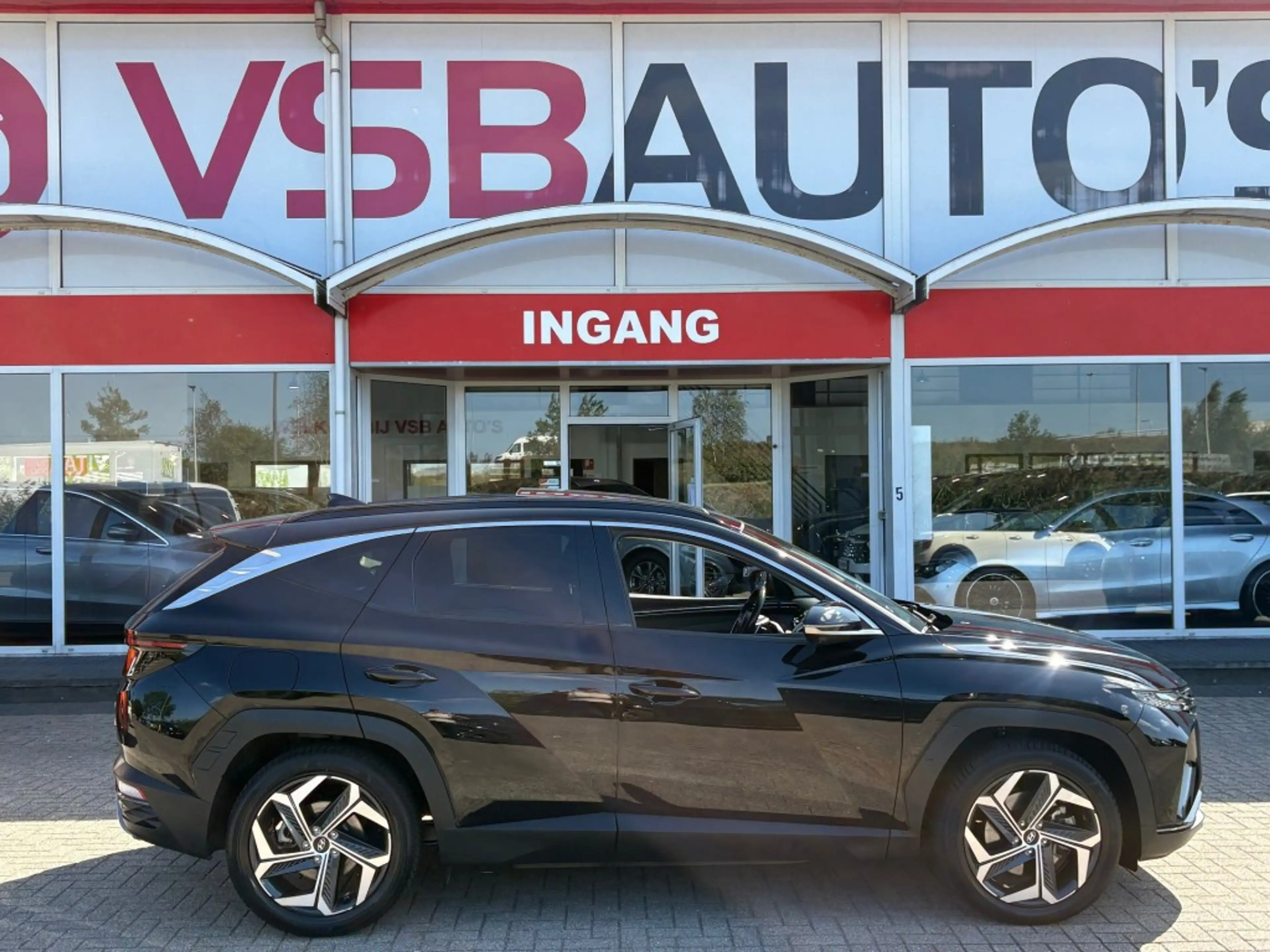 Hyundai TUCSON 1.6 T-GDI AUT. PHEV 4WD 265PK PANO-DAK LEER NAVI C — photo 4