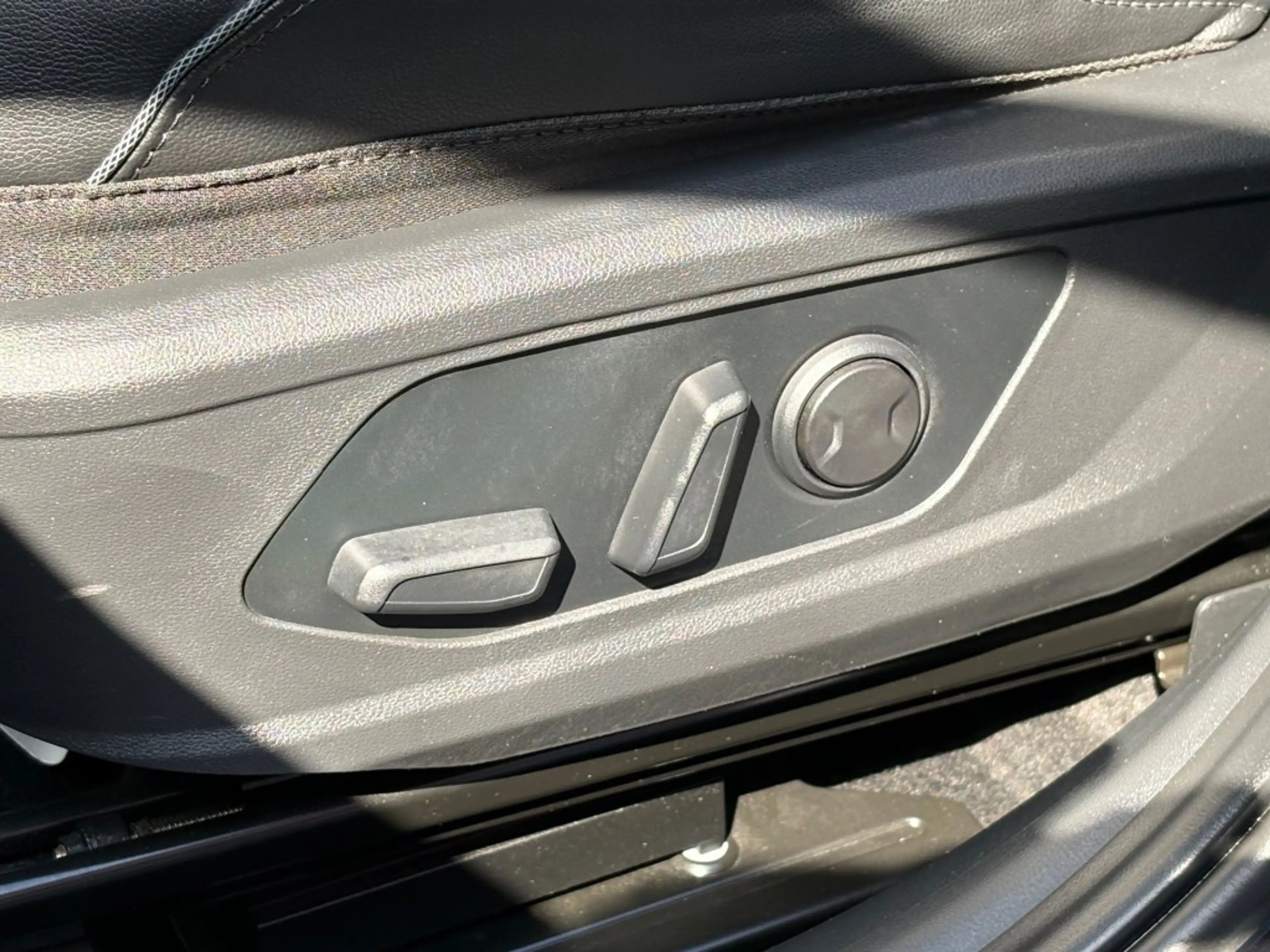 Hyundai TUCSON 1.6 T-GDI AUT. PHEV 4WD 265PK PANO-DAK LEER NAVI C — photo 11