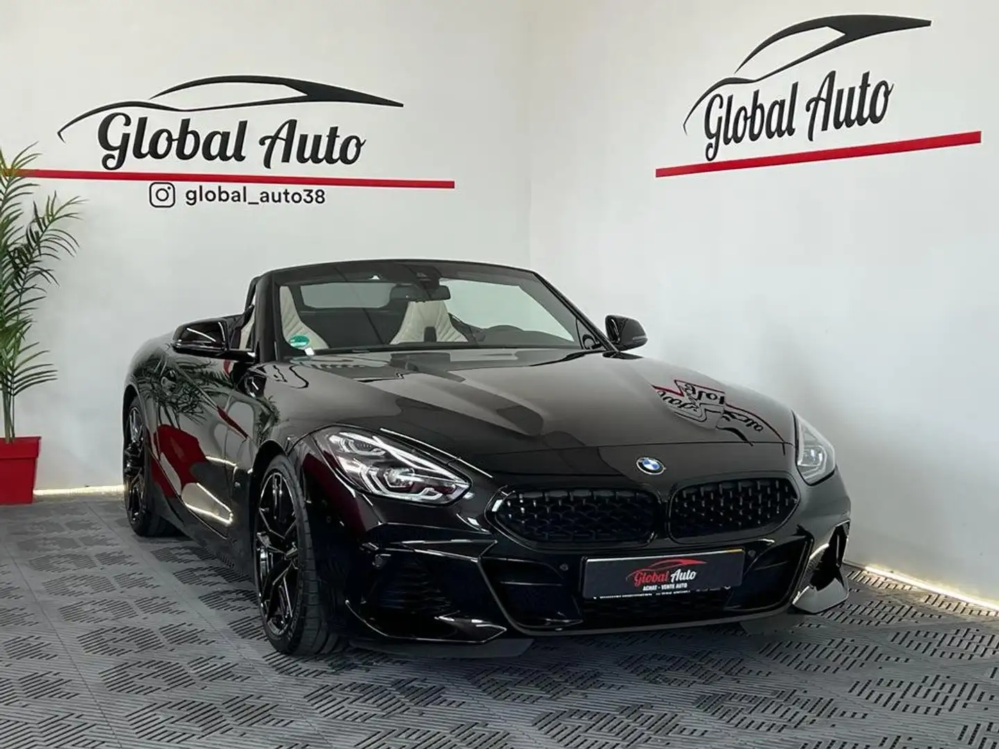 BMW Z4 M Z4 M40i 340 ch BVA8 M Performance Schwarz - 1