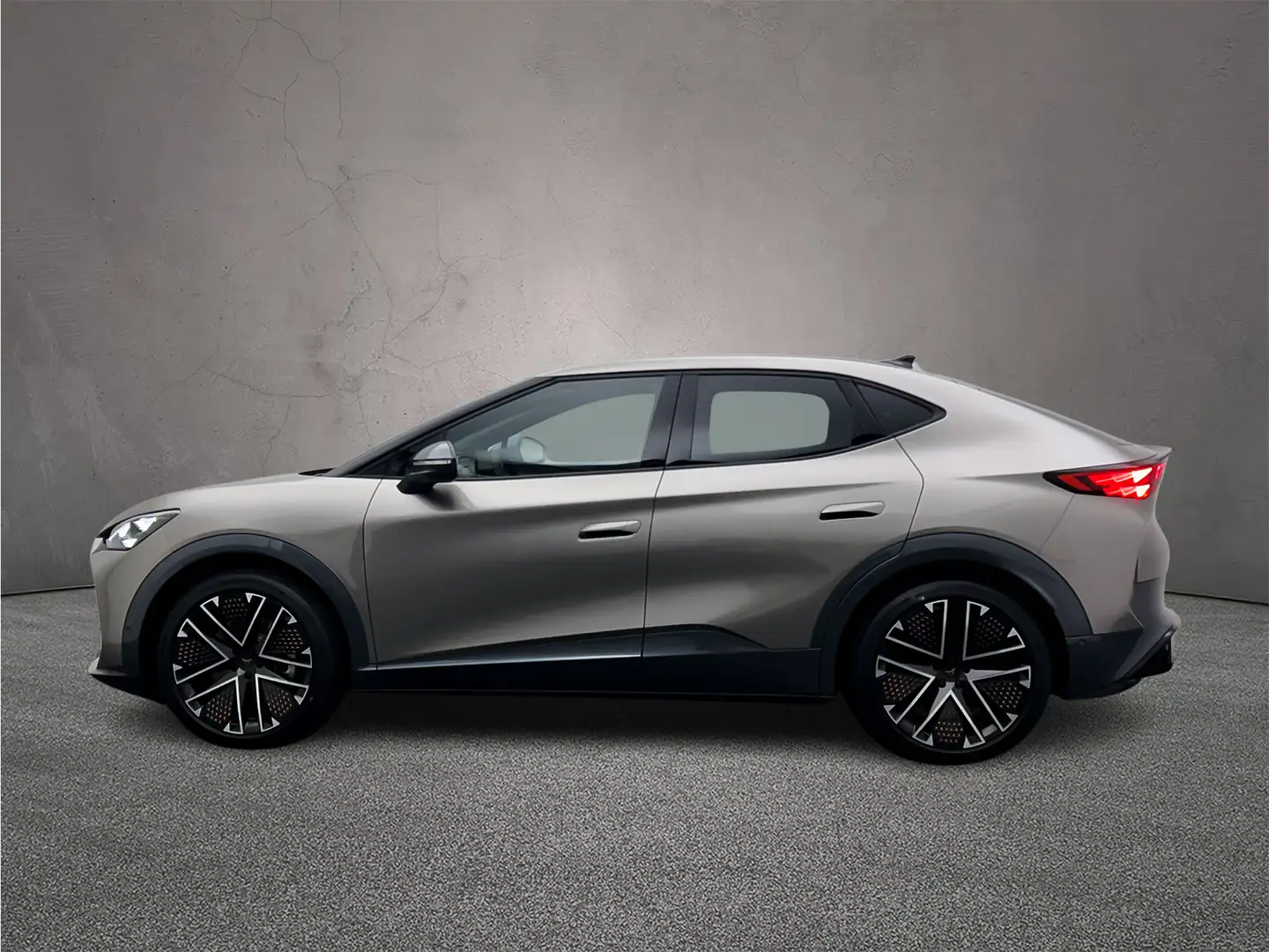 CUPRA Tavascan 77kWh batterij 340pk VZ Extreme voorraadactie priv Hnědá - 2