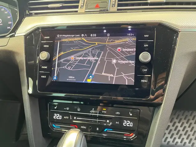 Volkswagen Passat view 13