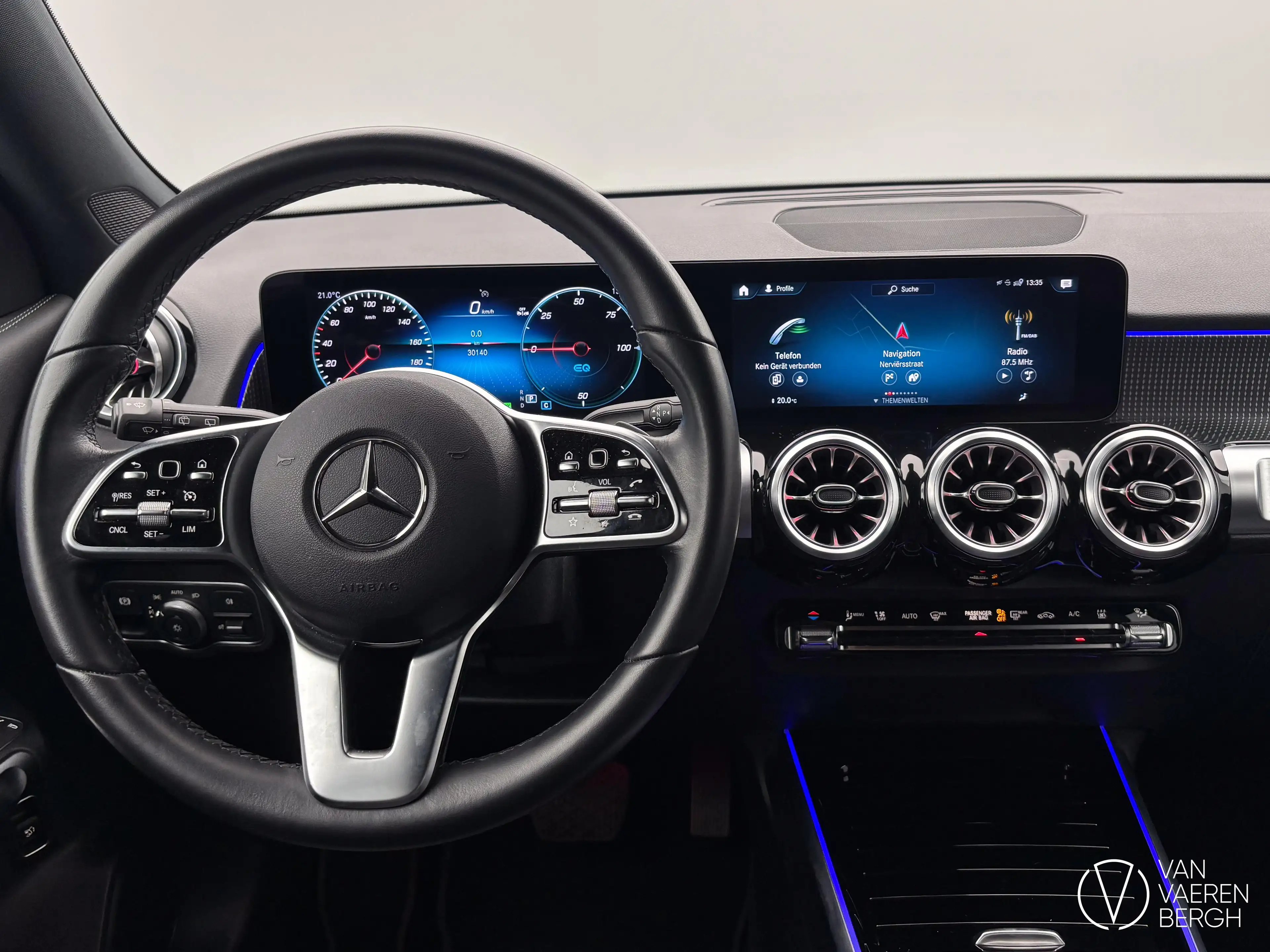 Mercedes-Benz EQB 350 350 4MATIC — photo 12