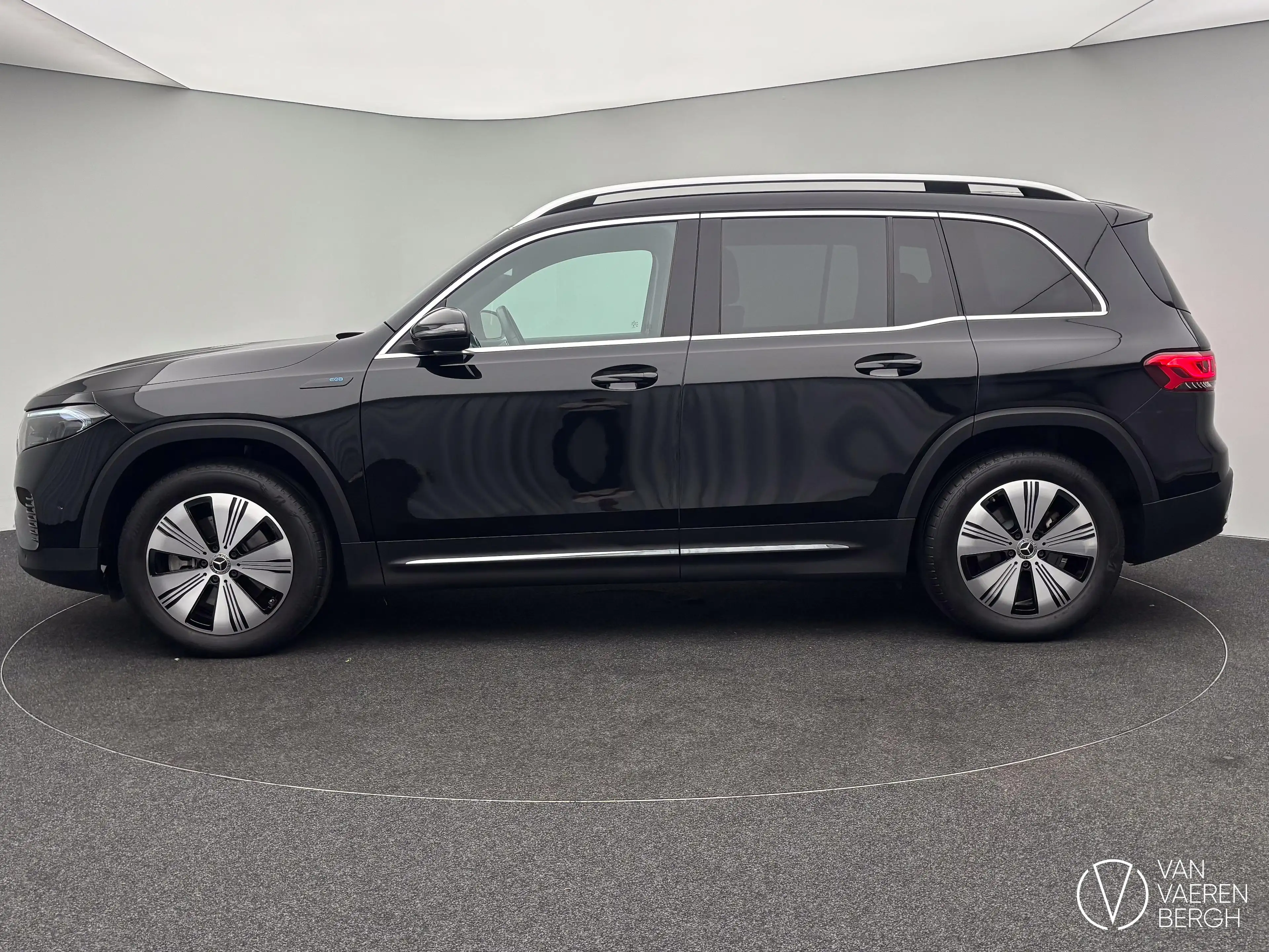 Mercedes-Benz EQB 350 350 4MATIC — photo 6