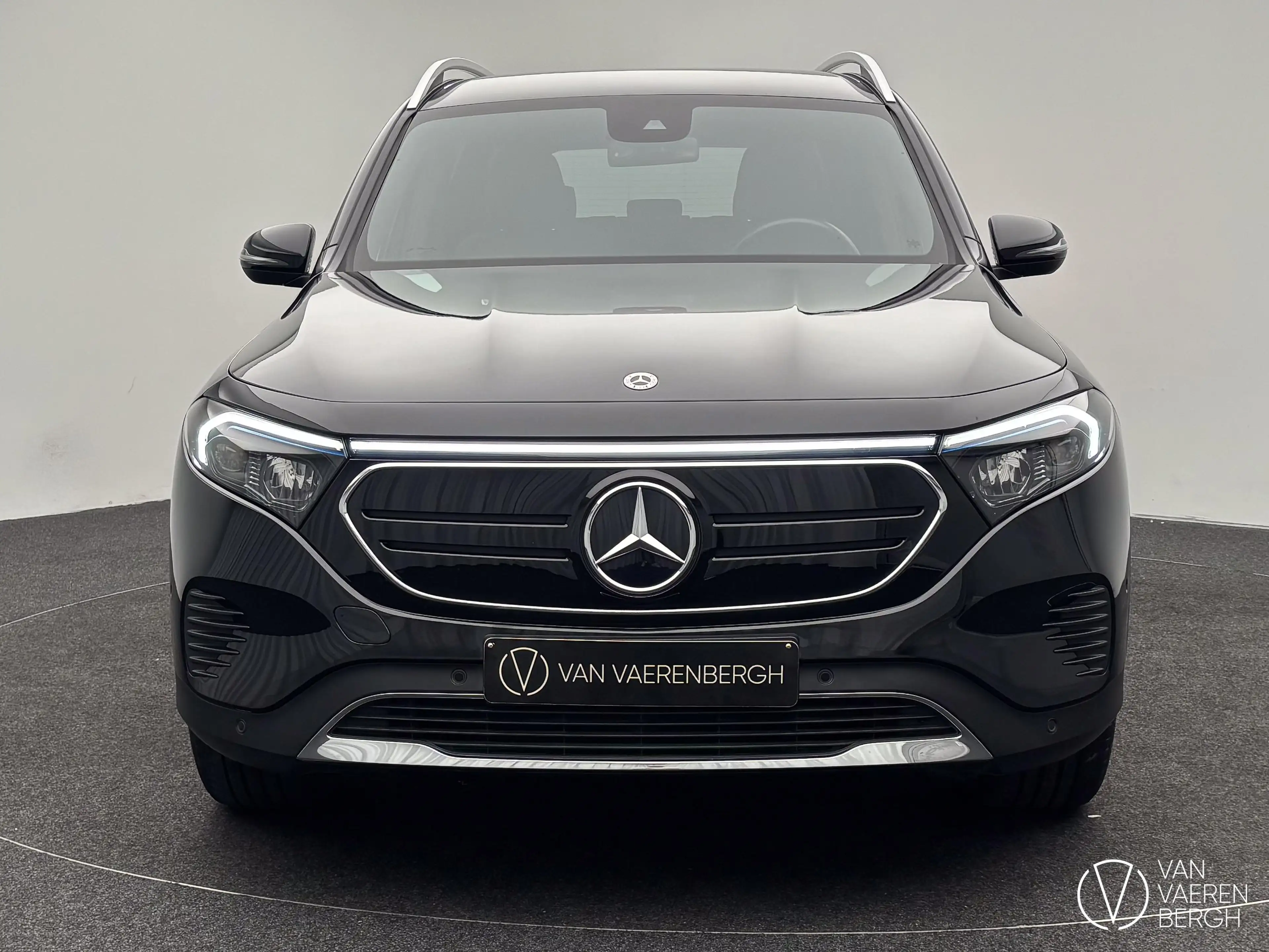 Mercedes-Benz EQB 350 350 4MATIC — photo 8