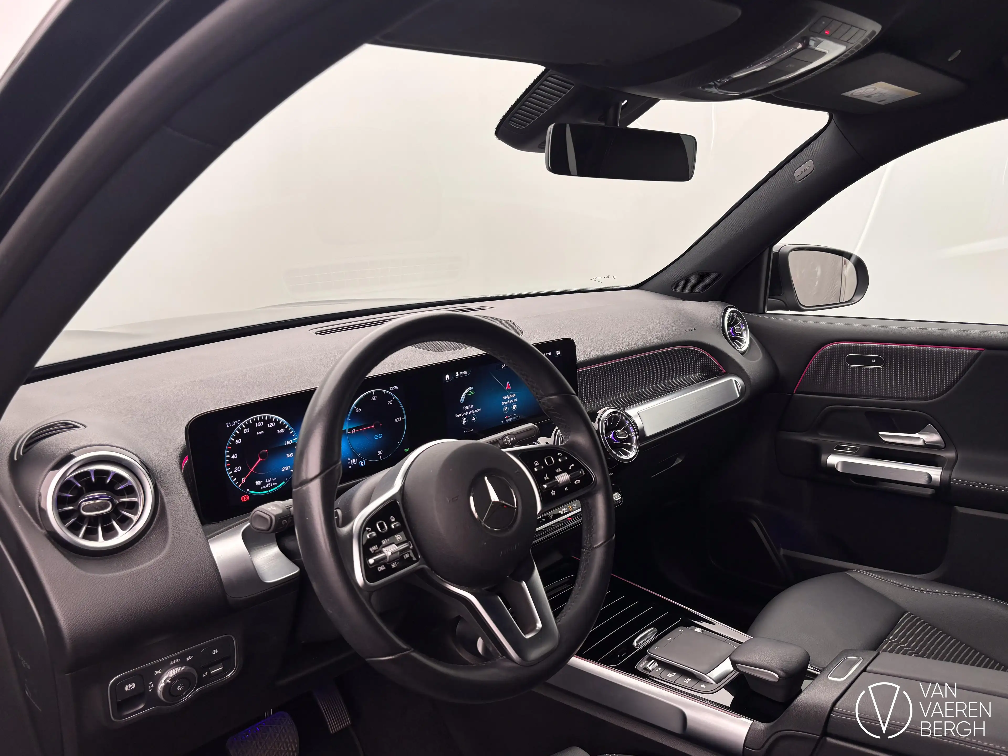 Mercedes-Benz EQB 350 350 4MATIC — photo 11