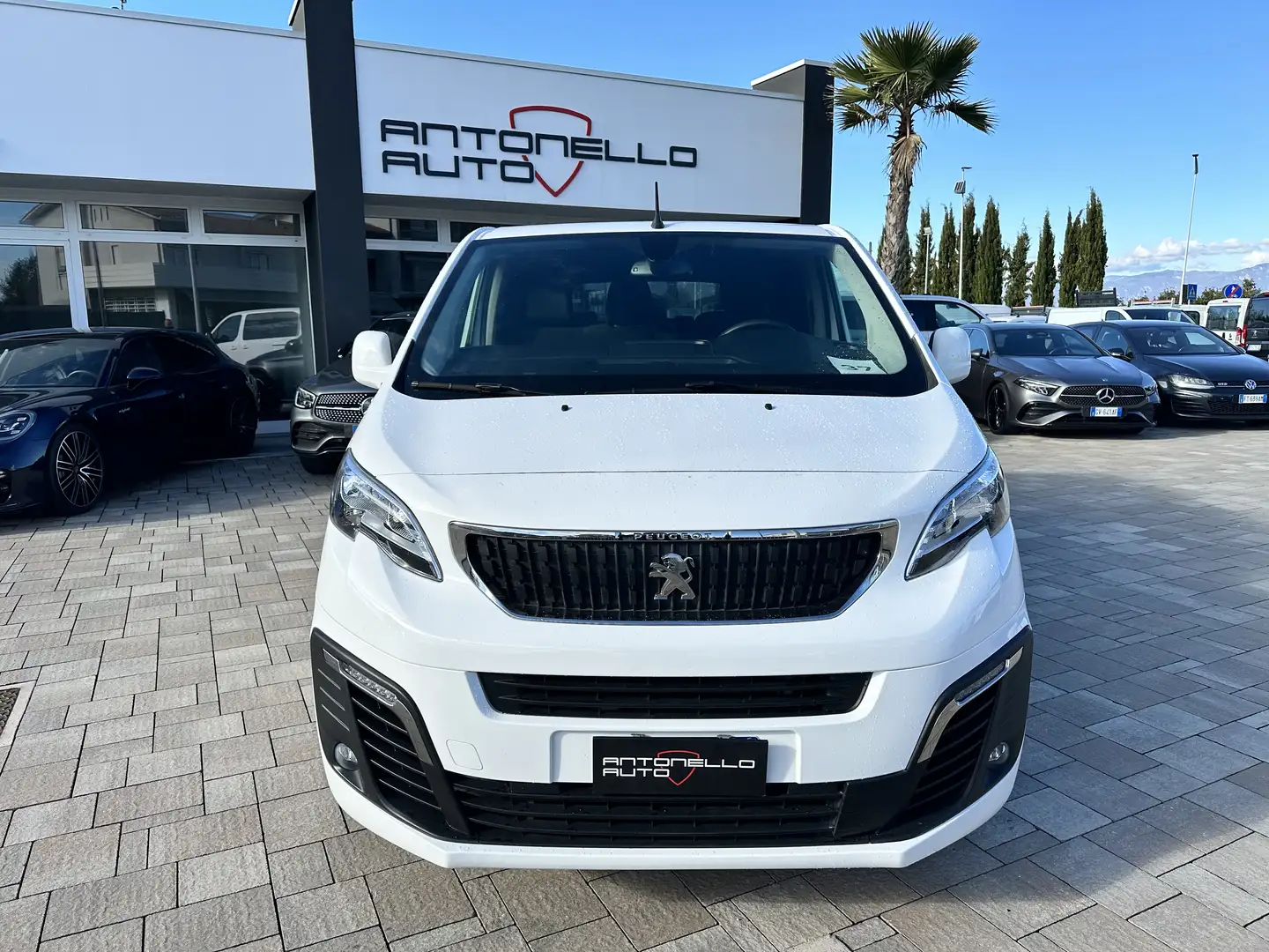 Peugeot Traveller BlueHdi COMPACT 9 POSTI Wit - 2