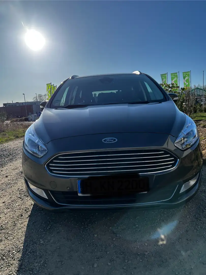 Ford Galaxy 2.0 TDCi Aut. Titanium Grau - 1