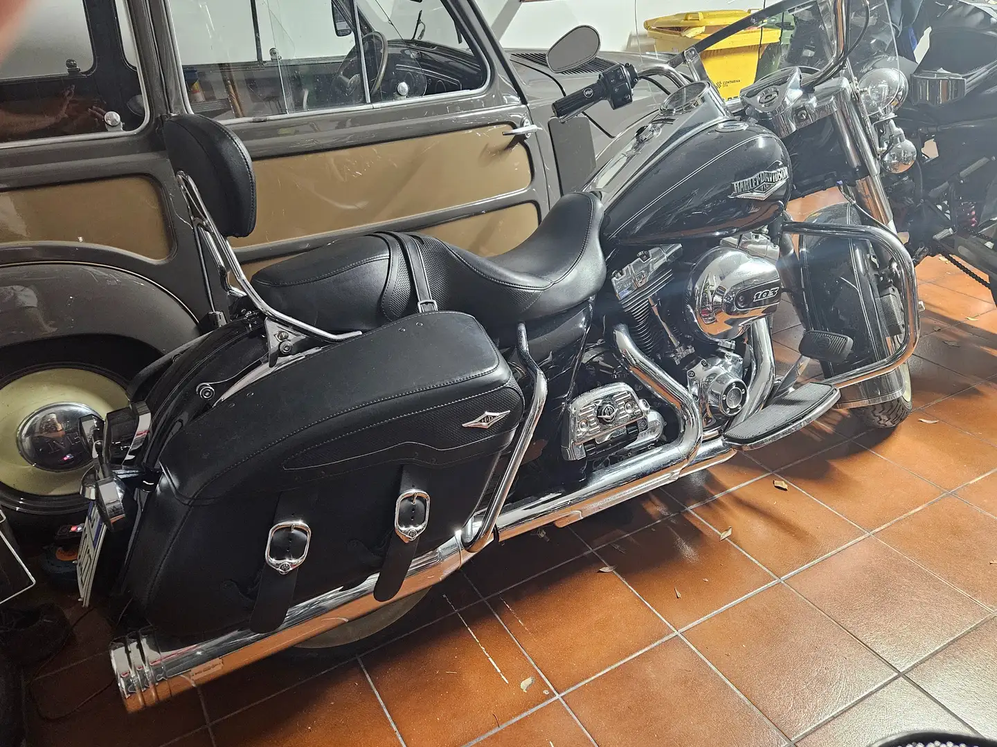 Harley-Davidson Road King 103 Road King Classic - FLHRC Nero - 2