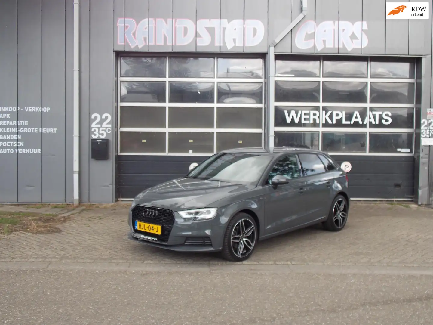 Audi A3 SPORTBACK 30 TFSI Design Pro Line Plus Automaat Ai Grijs - 1