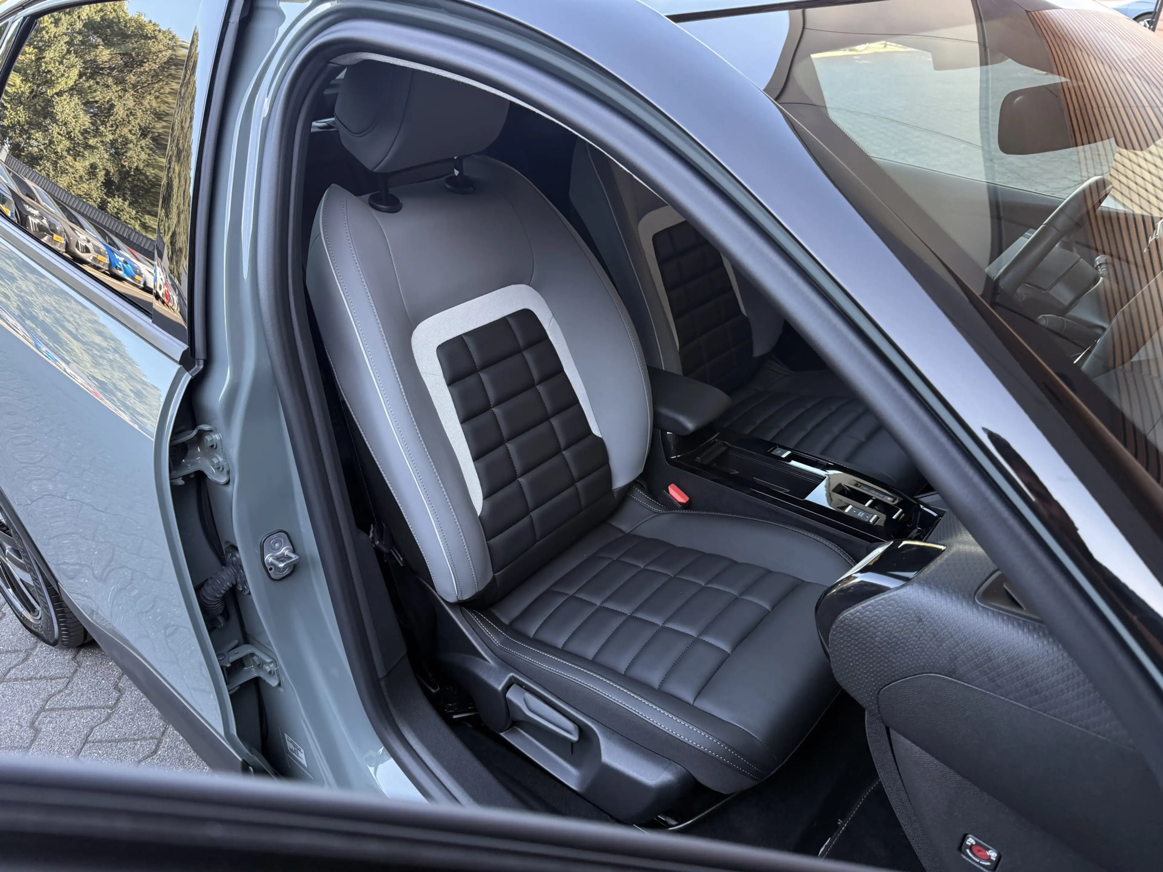Citroen E-C4 Electric Max 156pk Extended range 54 kWh Navi / Carplay/ HU — photo 44
