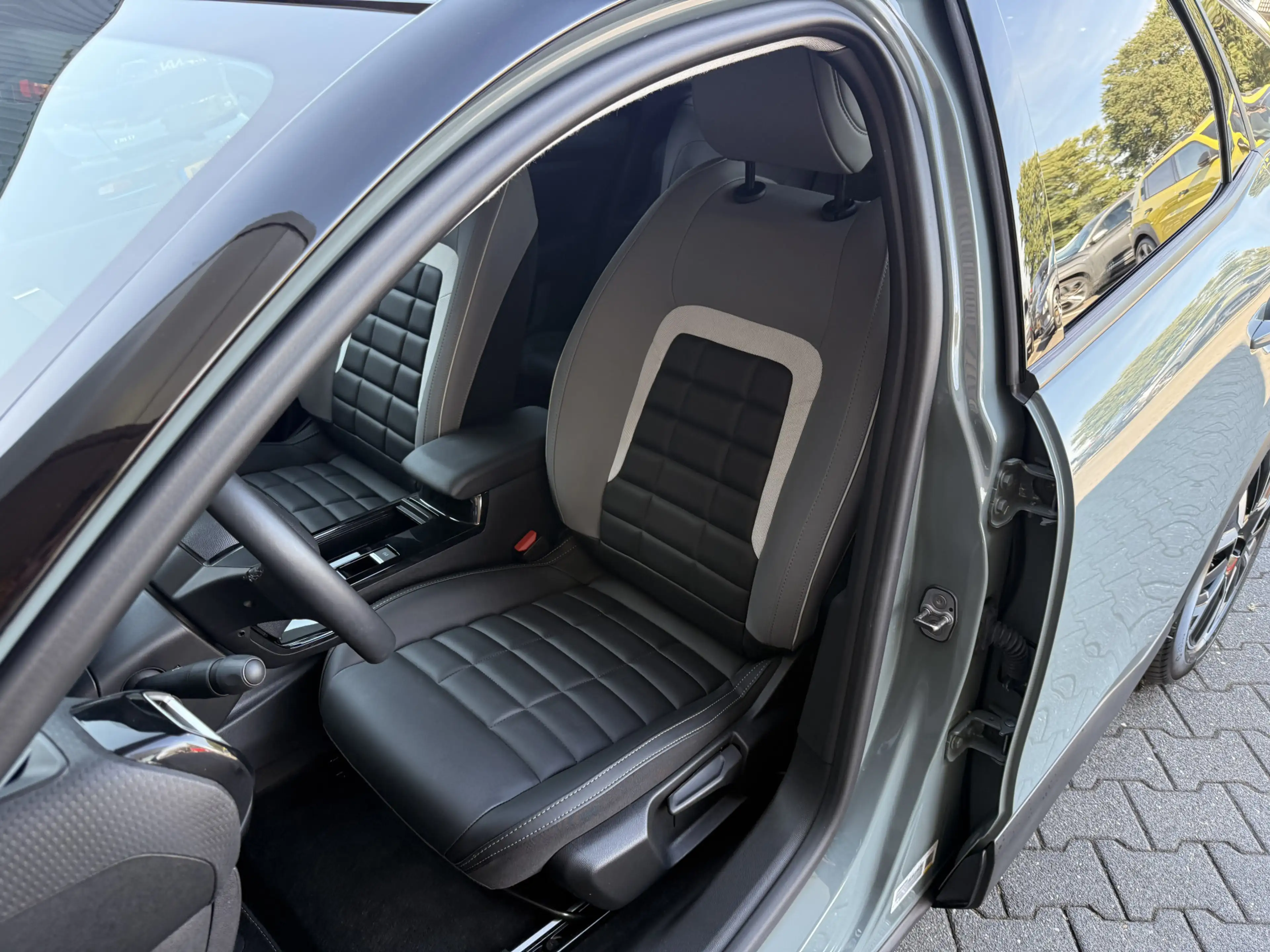 Citroen E-C4 Electric Max 156pk Extended range 54 kWh Navi / Carplay/ HU — photo 39