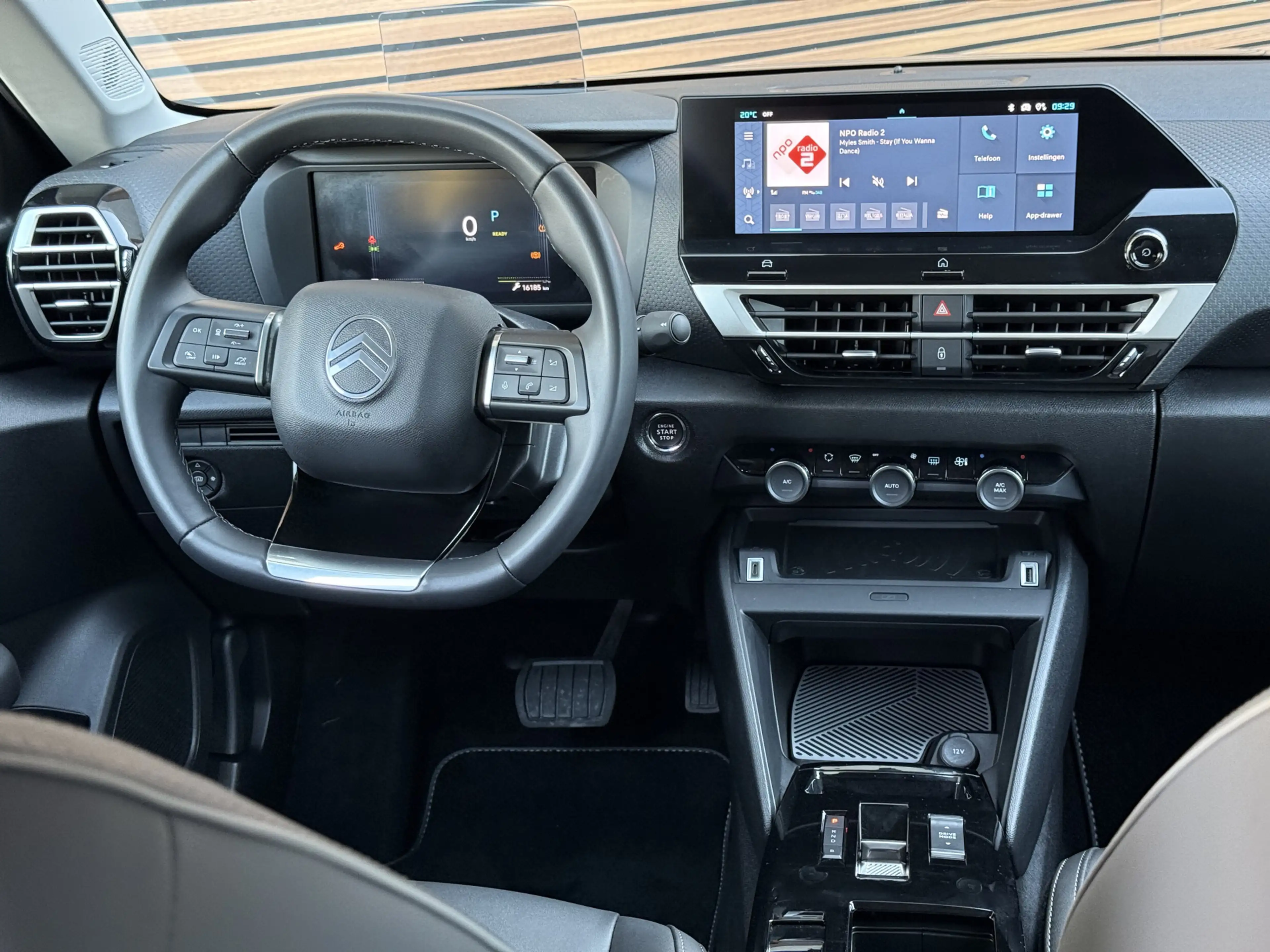 Citroen E-C4 Electric Max 156pk Extended range 54 kWh Navi / Carplay/ HU — photo 20