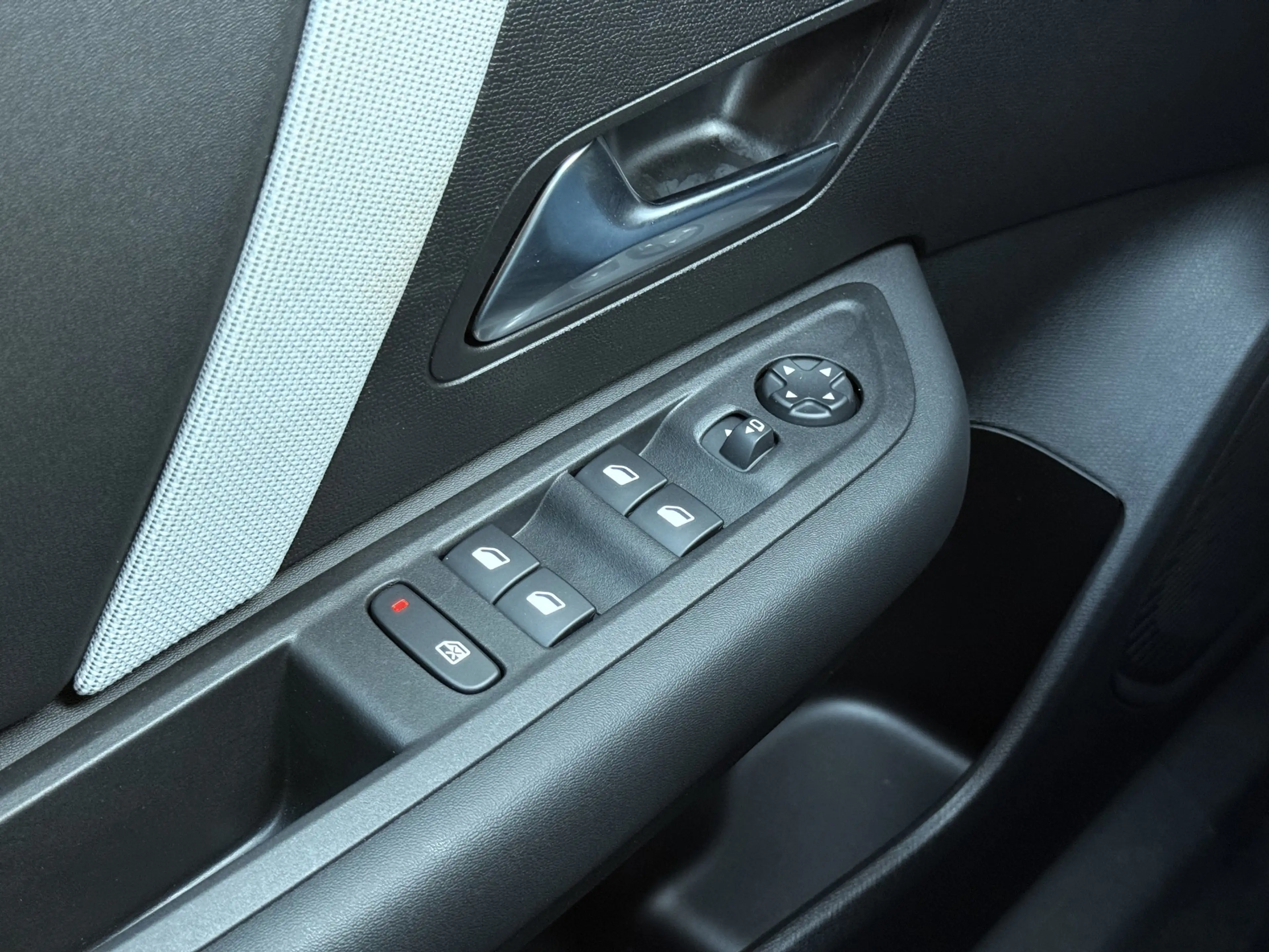 Citroen E-C4 Electric Max 156pk Extended range 54 kWh Navi / Carplay/ HU — photo 42