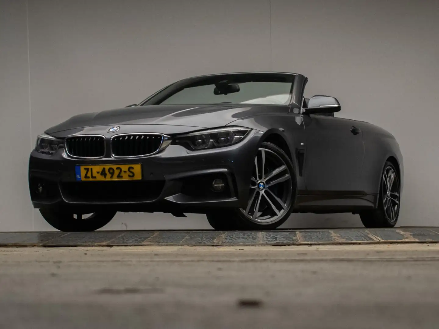 BMW 430 4-serie Cabrio 430i High Executive M PAKKET (APPLE Grijs - 2