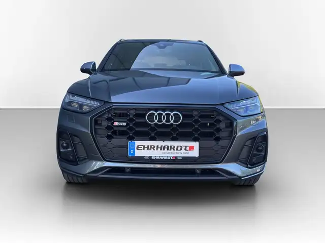 Audi SQ5 view 2