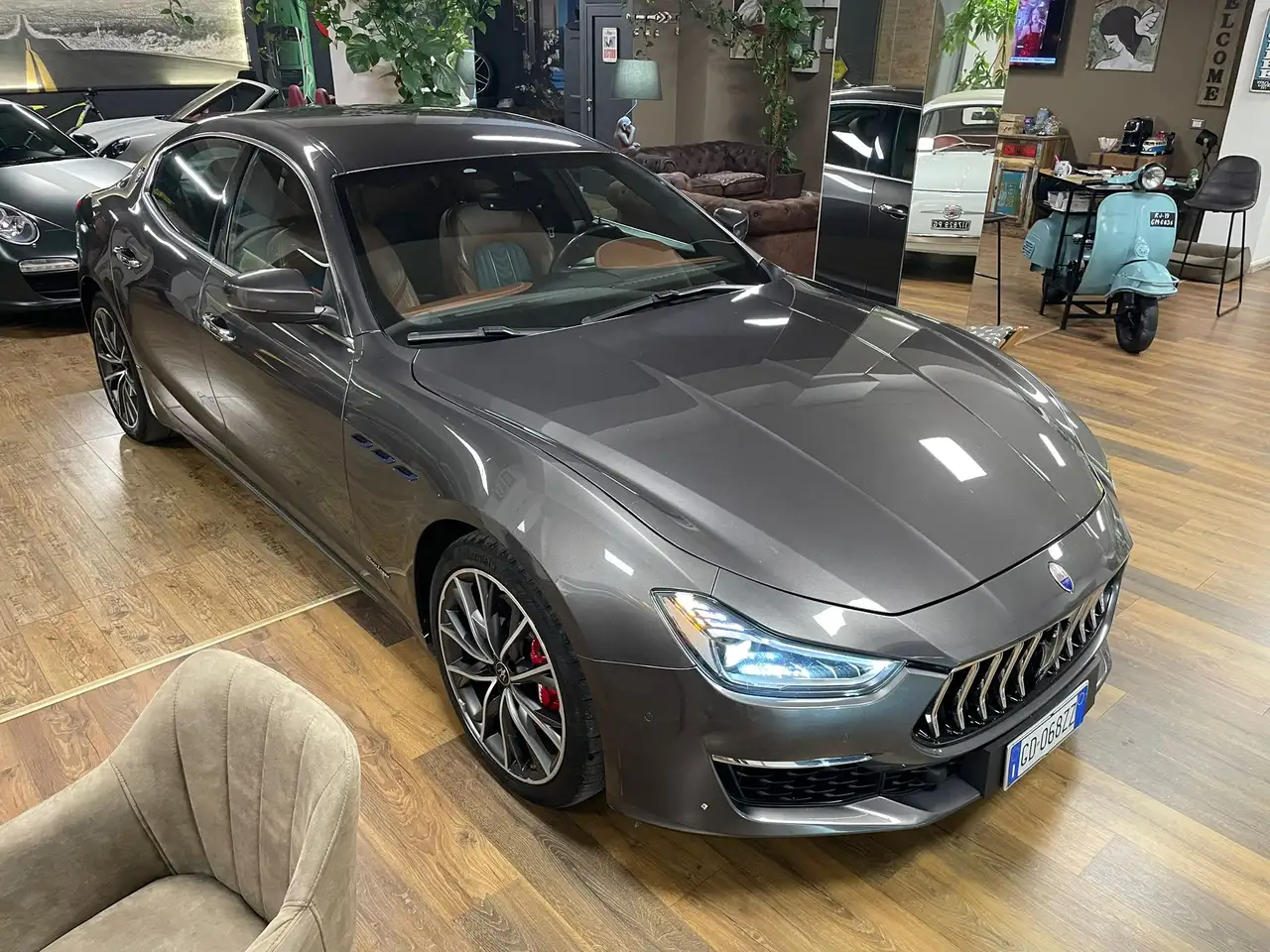 Maserati Ghibli 2021