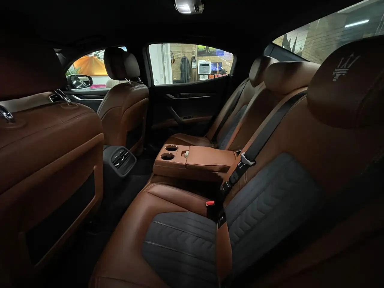 Maserati Ghibli 2021 — фото 12
