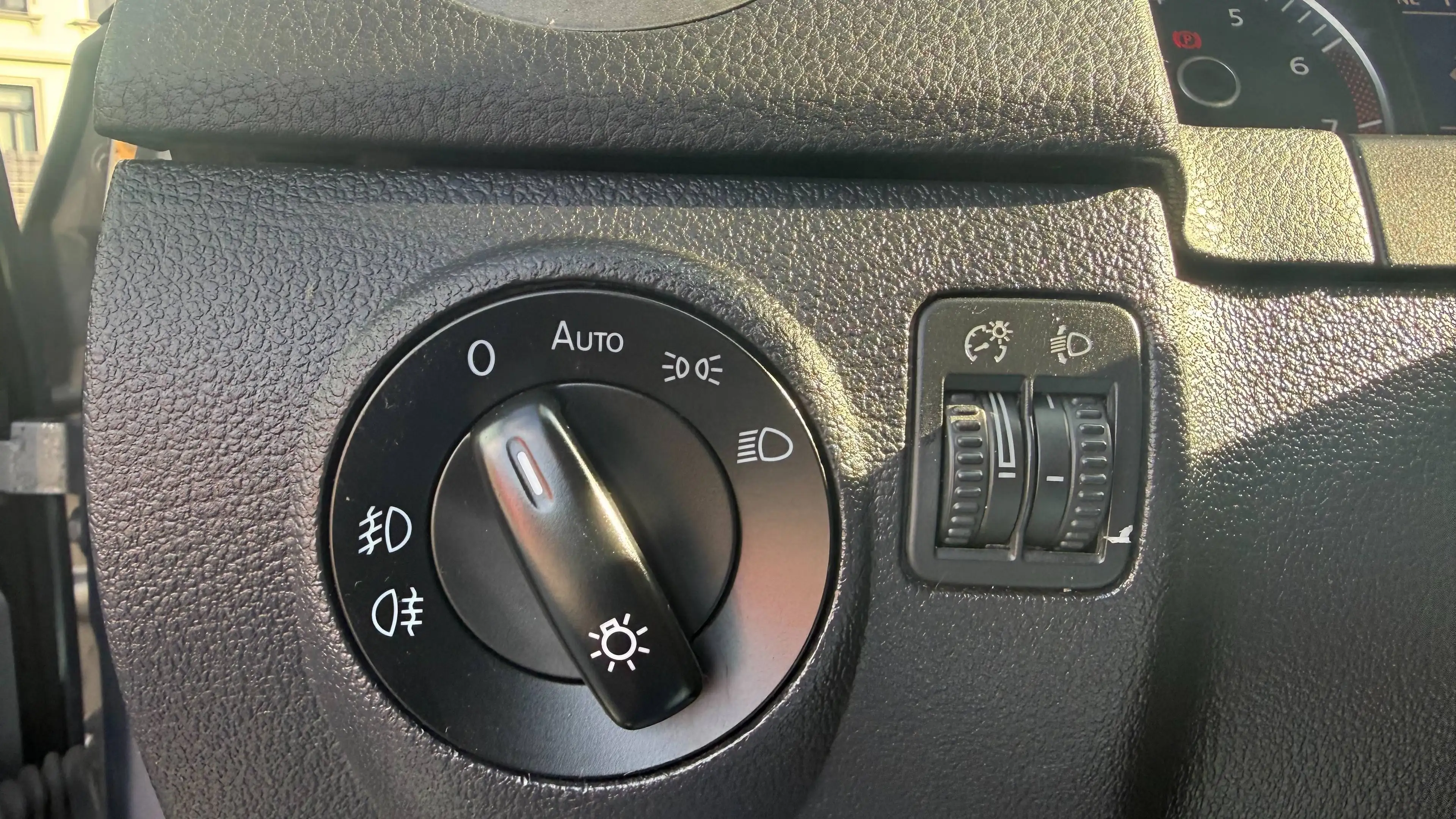 Volkswagen Golf Plus Match KLIMAAUTOMATIK SITZHEIZUNG ALUFELGEN EPH TÜV NEU — photo 15