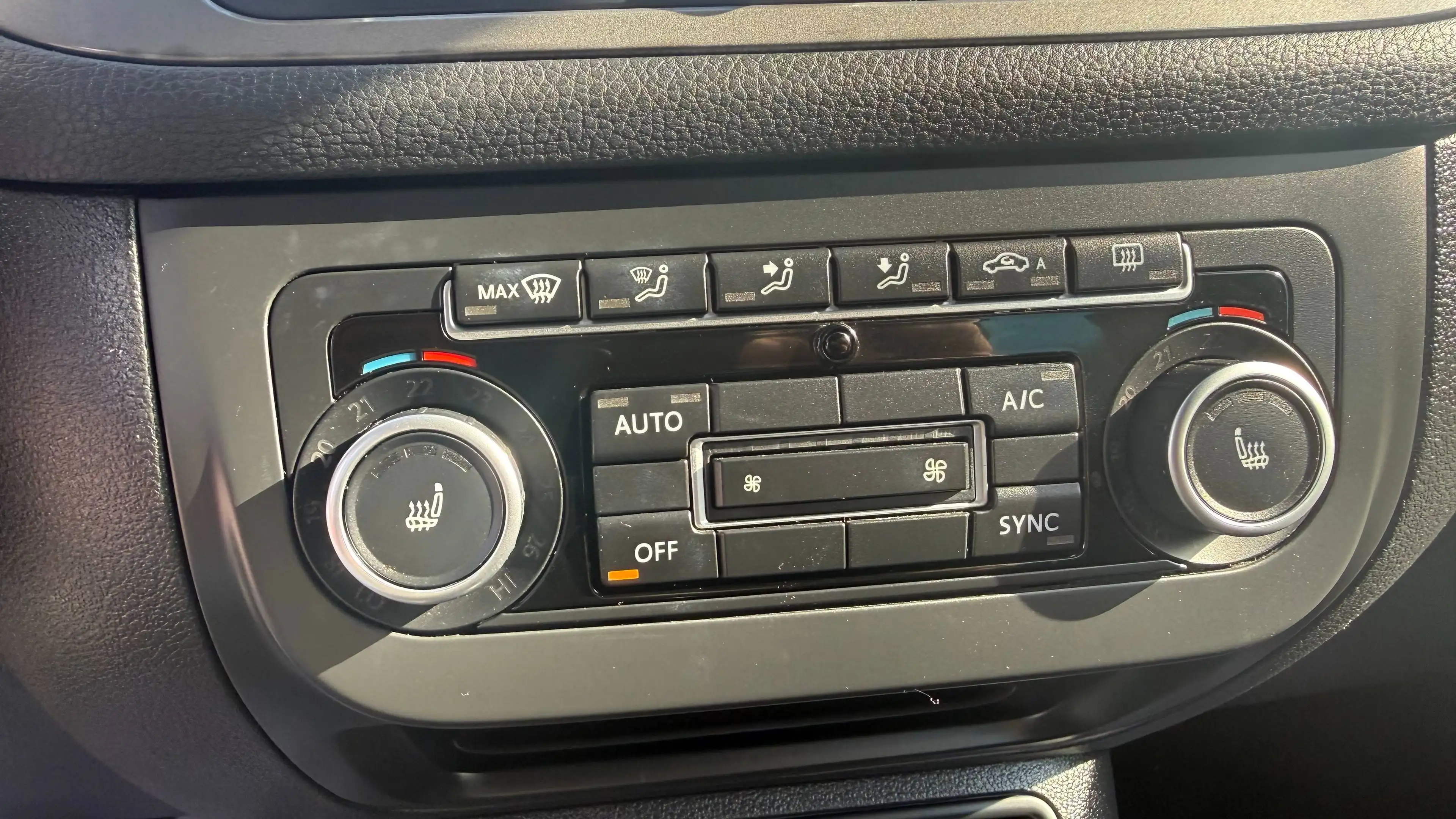 Volkswagen Golf Plus Match KLIMAAUTOMATIK SITZHEIZUNG ALUFELGEN EPH TÜV NEU — photo 13