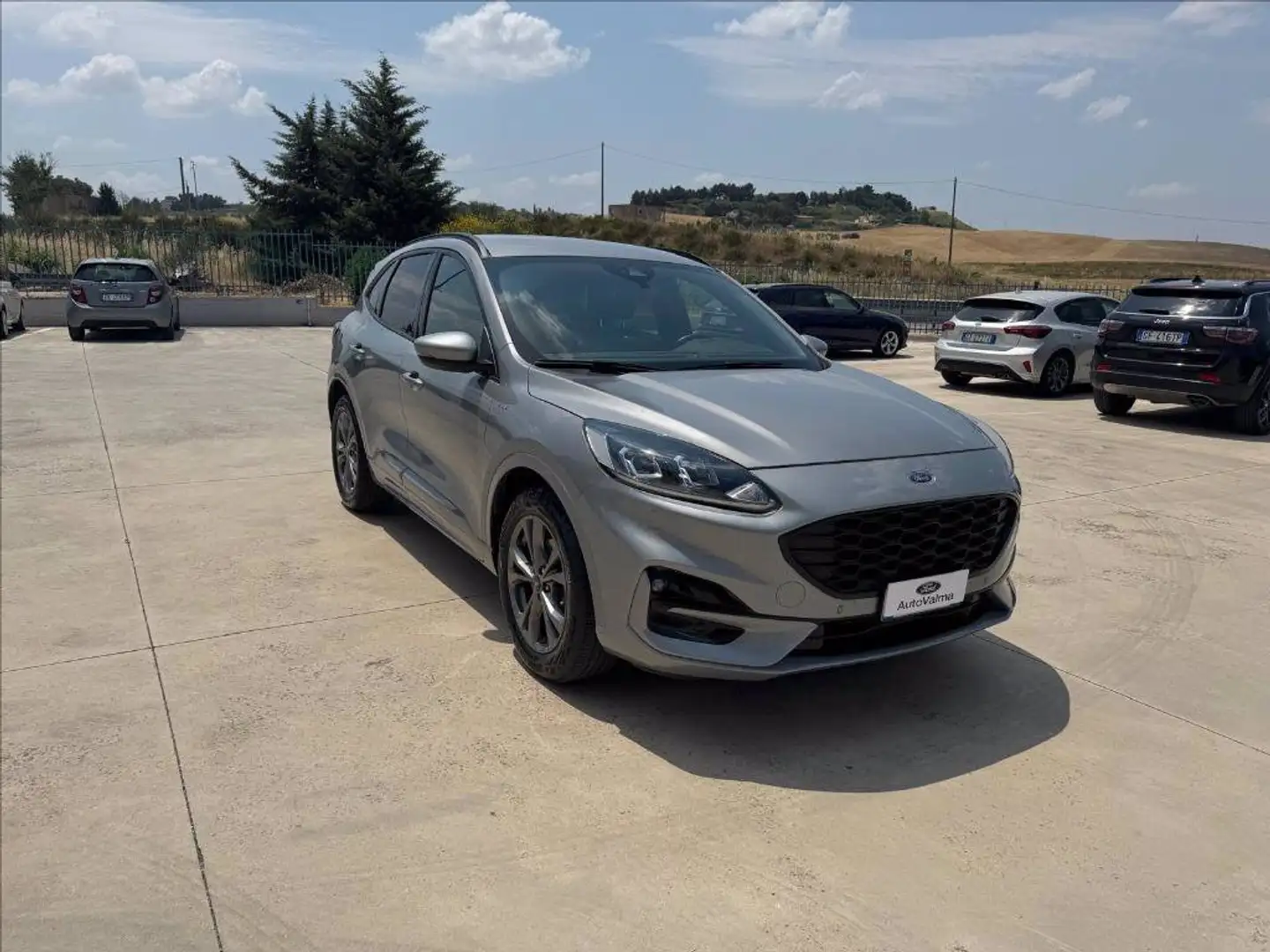 Ford Kuga 1.5 ecoblue ST-Line 2wd 120cv auto Grijs - 1