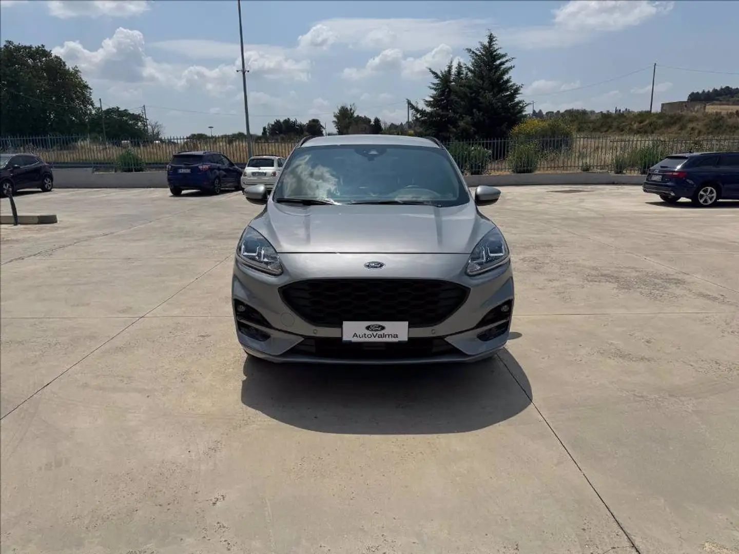 Ford Kuga 1.5 ecoblue ST-Line 2wd 120cv auto Grijs - 2