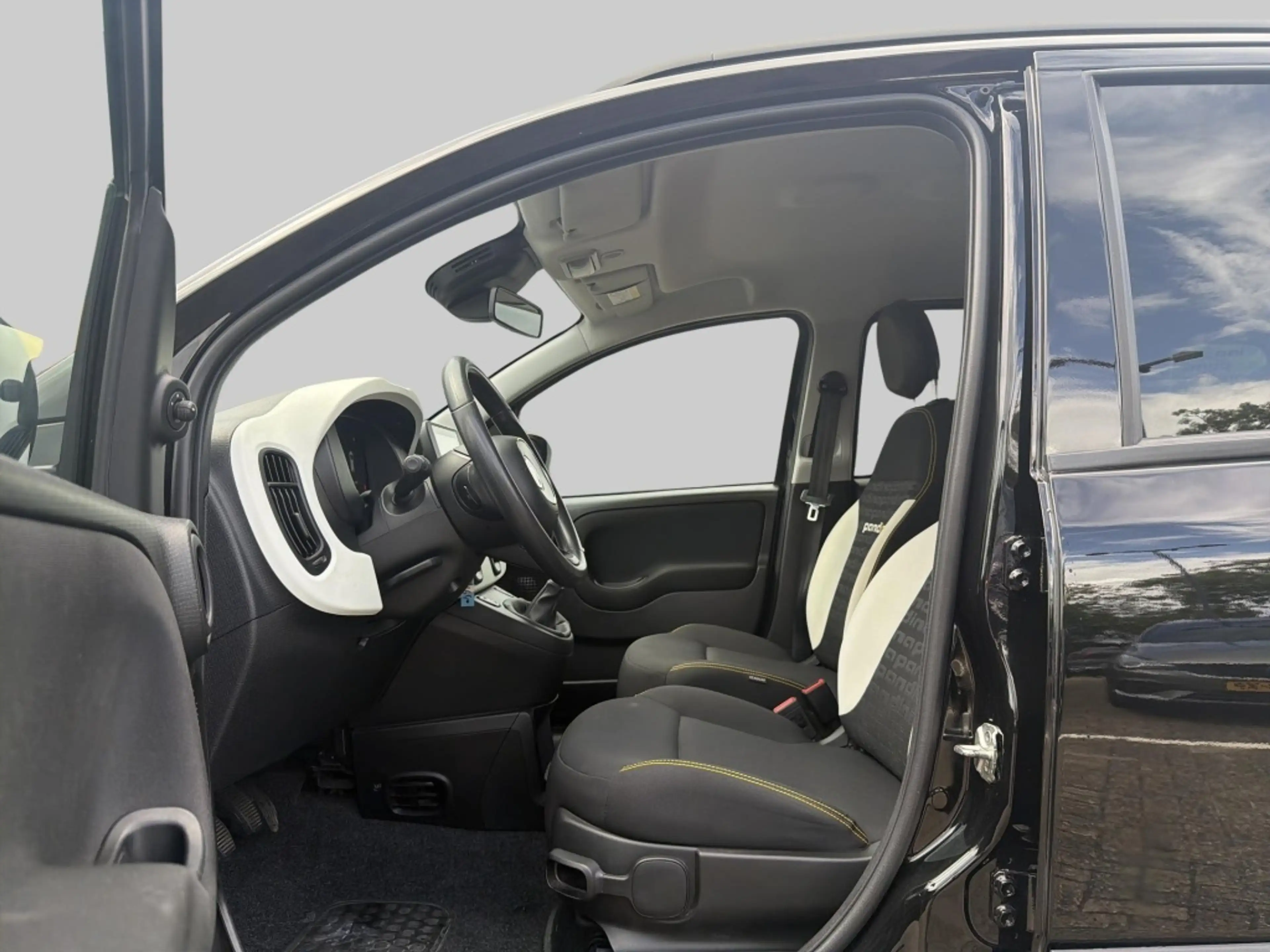 Fiat Panda Pandina 1.0 Hybrid Cross | Android Auto | Parkeers — photo 9