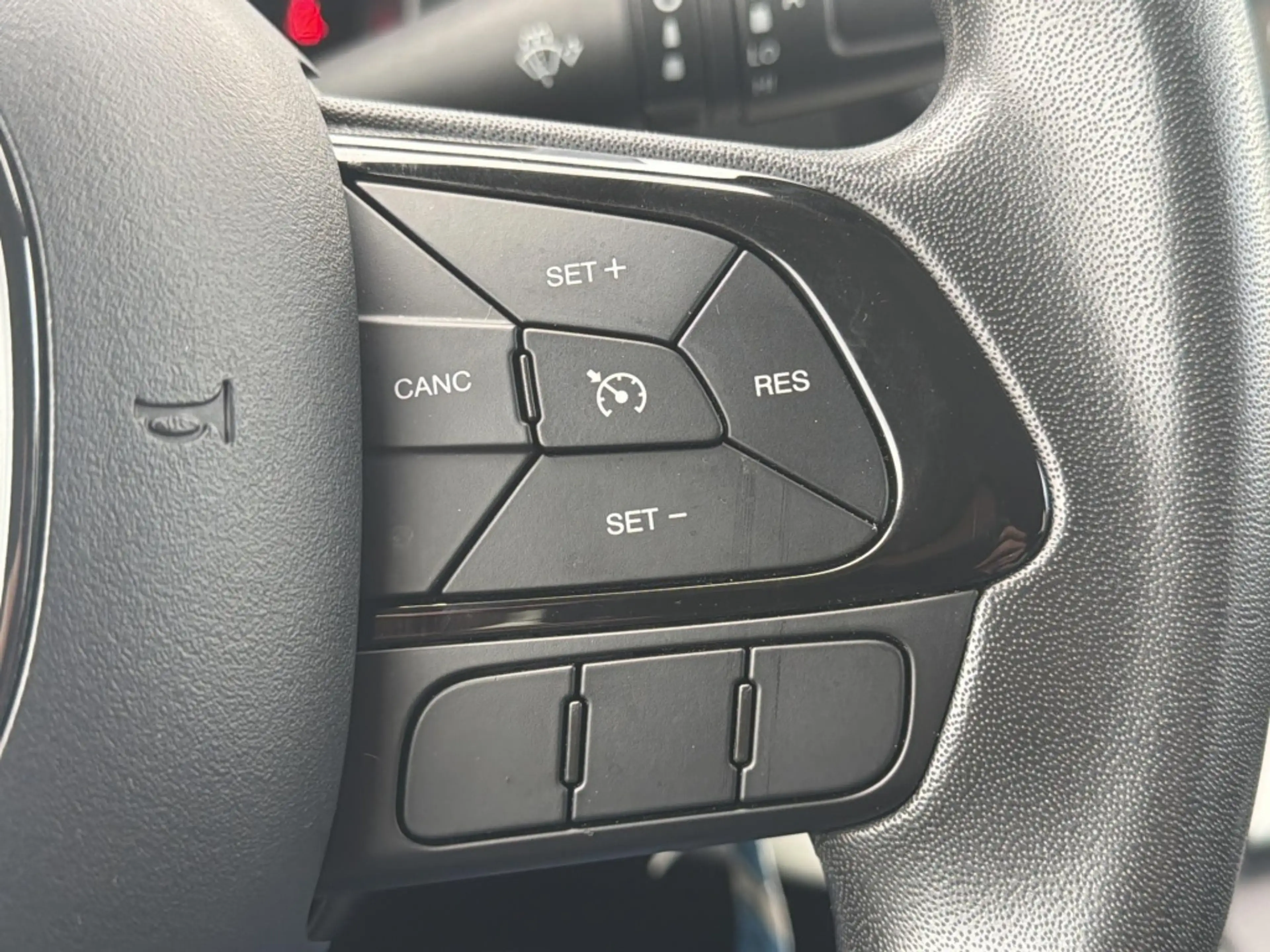 Fiat Panda Pandina 1.0 Hybrid Cross | Android Auto | Parkeers — photo 16
