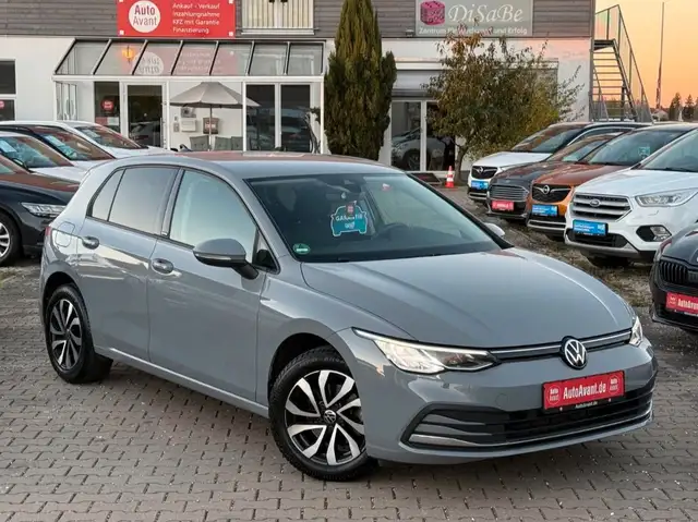 Volkswagen Golf VIII 1.5 TSI Lim. Active *CAR PLAY*SHZ*BCM*