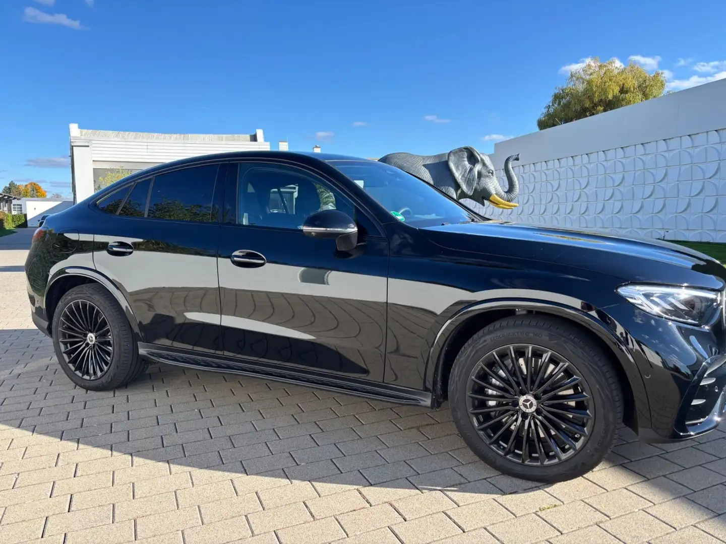 Mercedes-Benz GLC 300 d AMG*PANO*NIGHT PAKET*5 JAHRE GARANTIE* Schwarz - 1