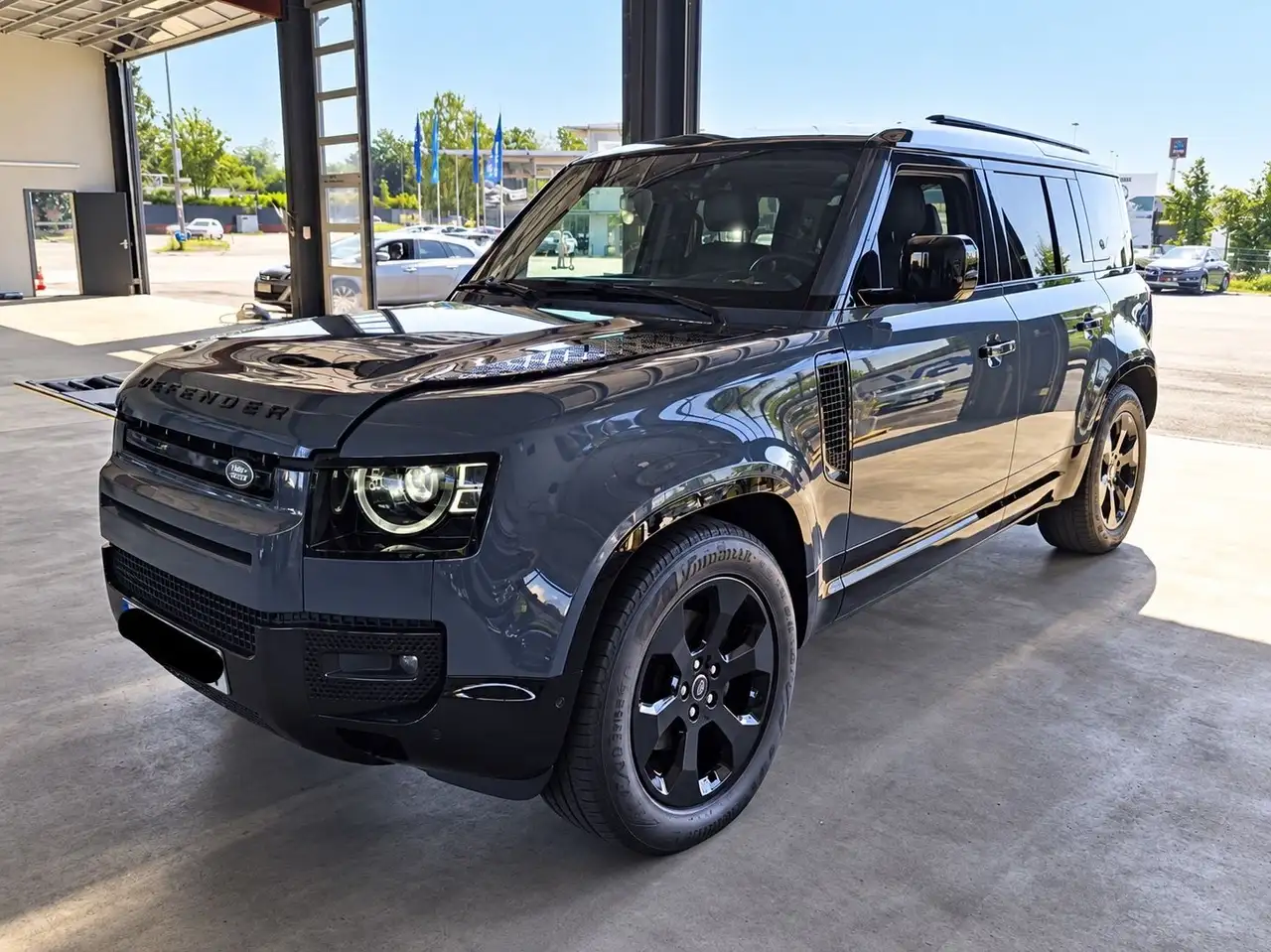 Land Rover Defender