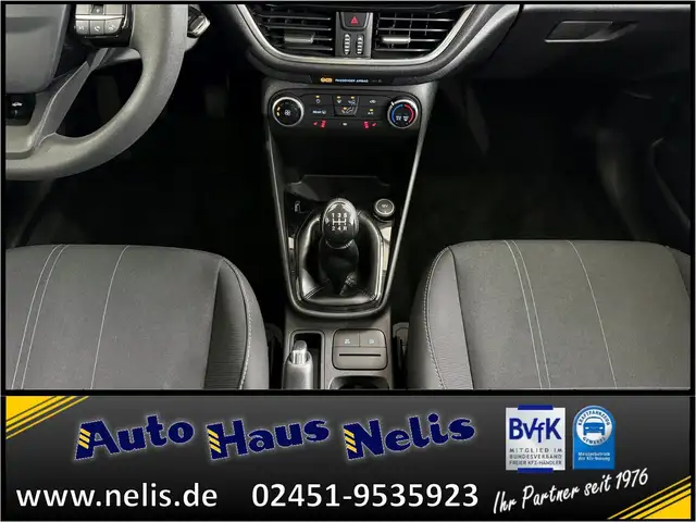 Ford Fiesta view 14