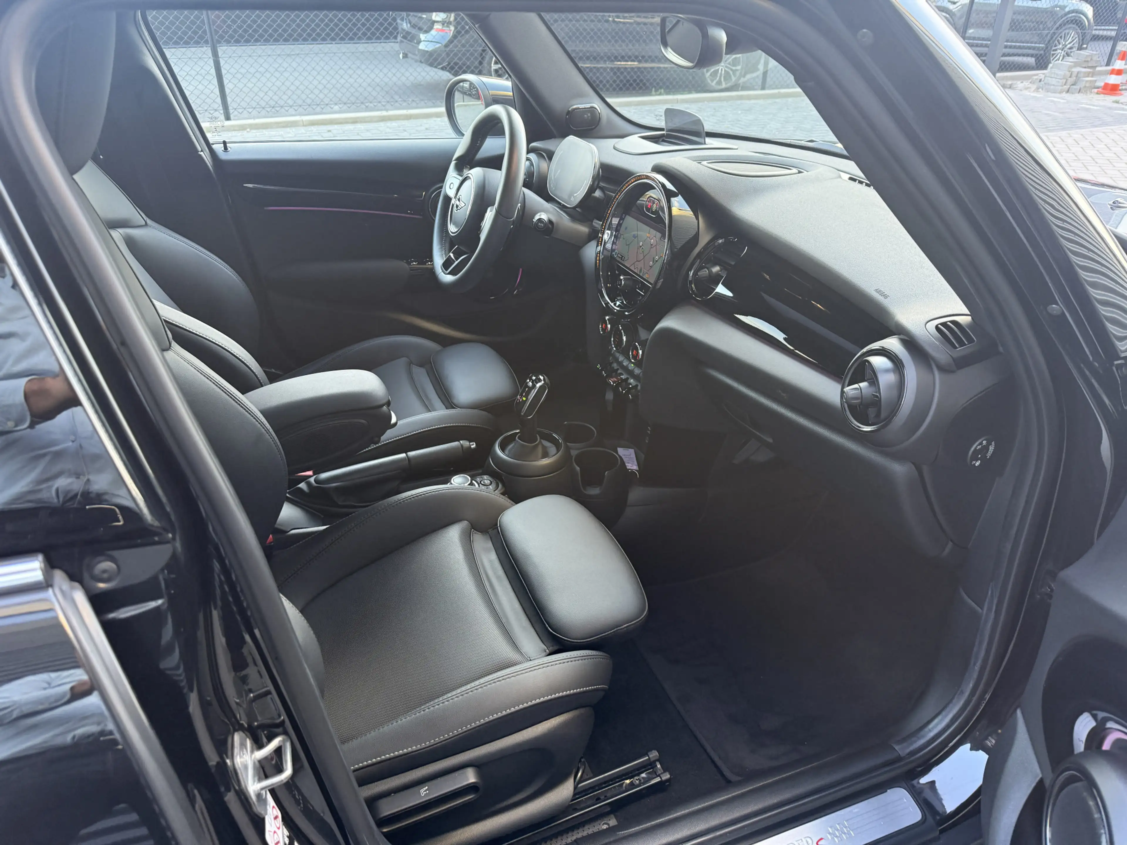 MINI Cooper S 5-Deurs 2.0 Pano/Leder/H&K/Camera — photo 33