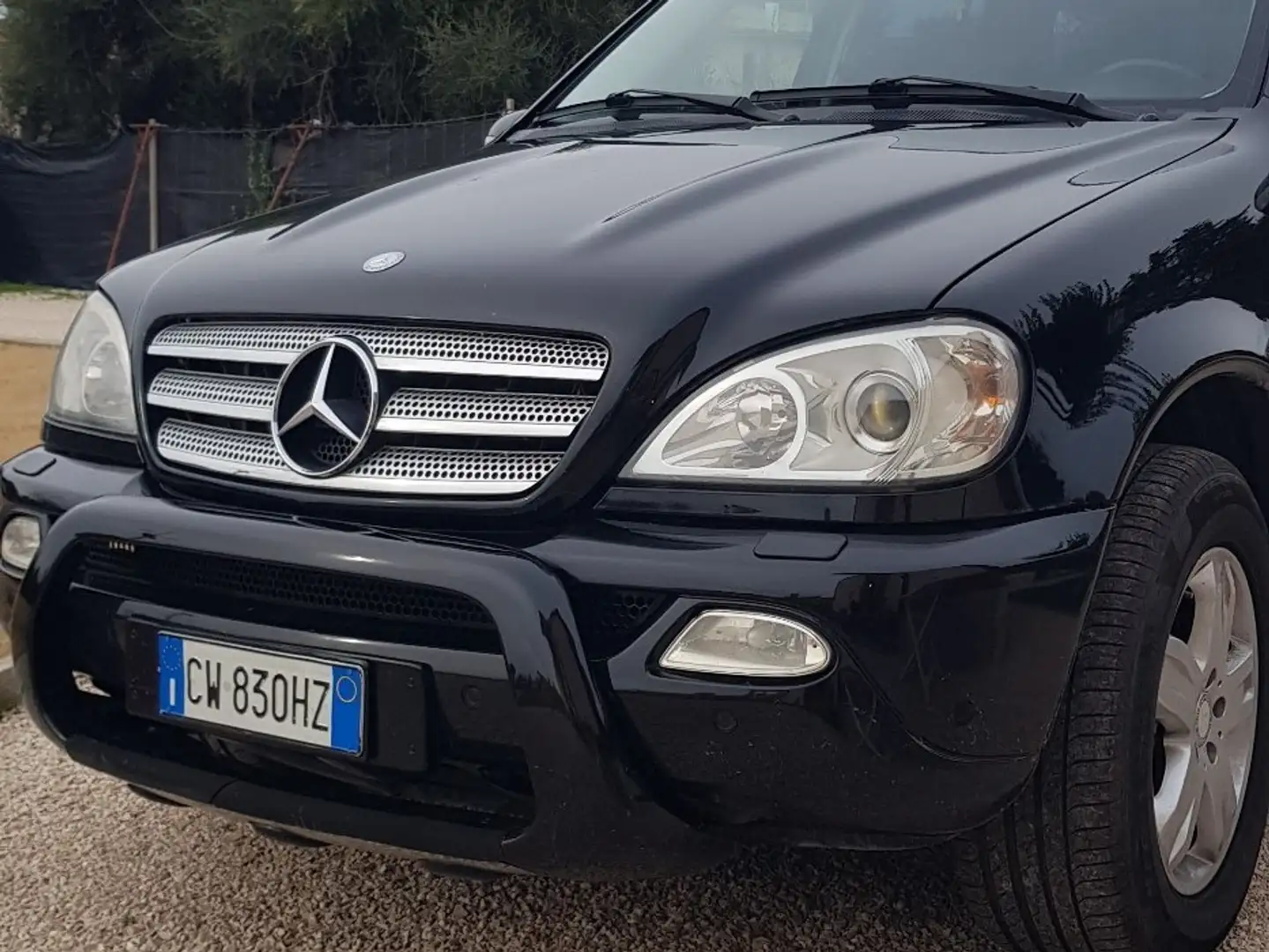 Mercedes-Benz ML 270 cdi SE Twin Чорний - 1